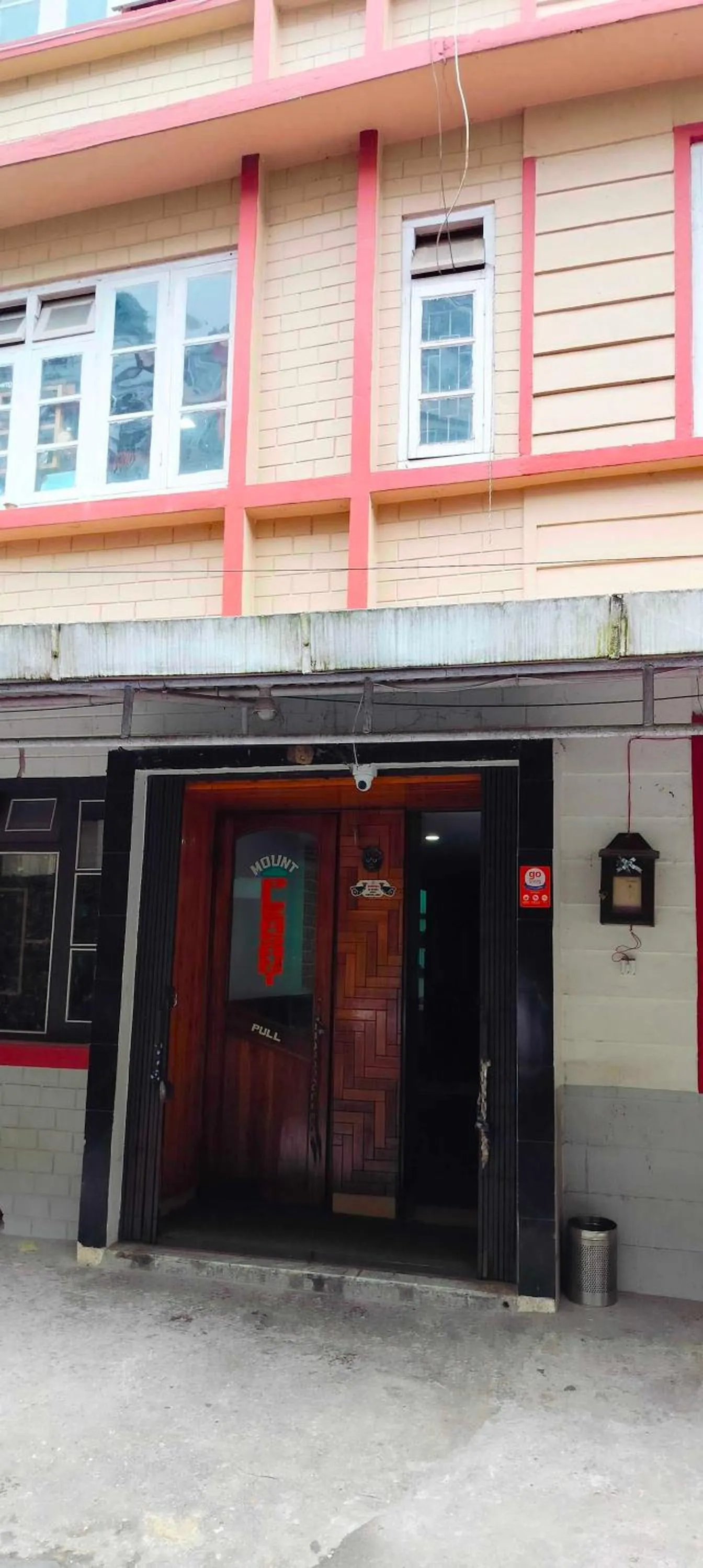 Collection O Mount Pleasant