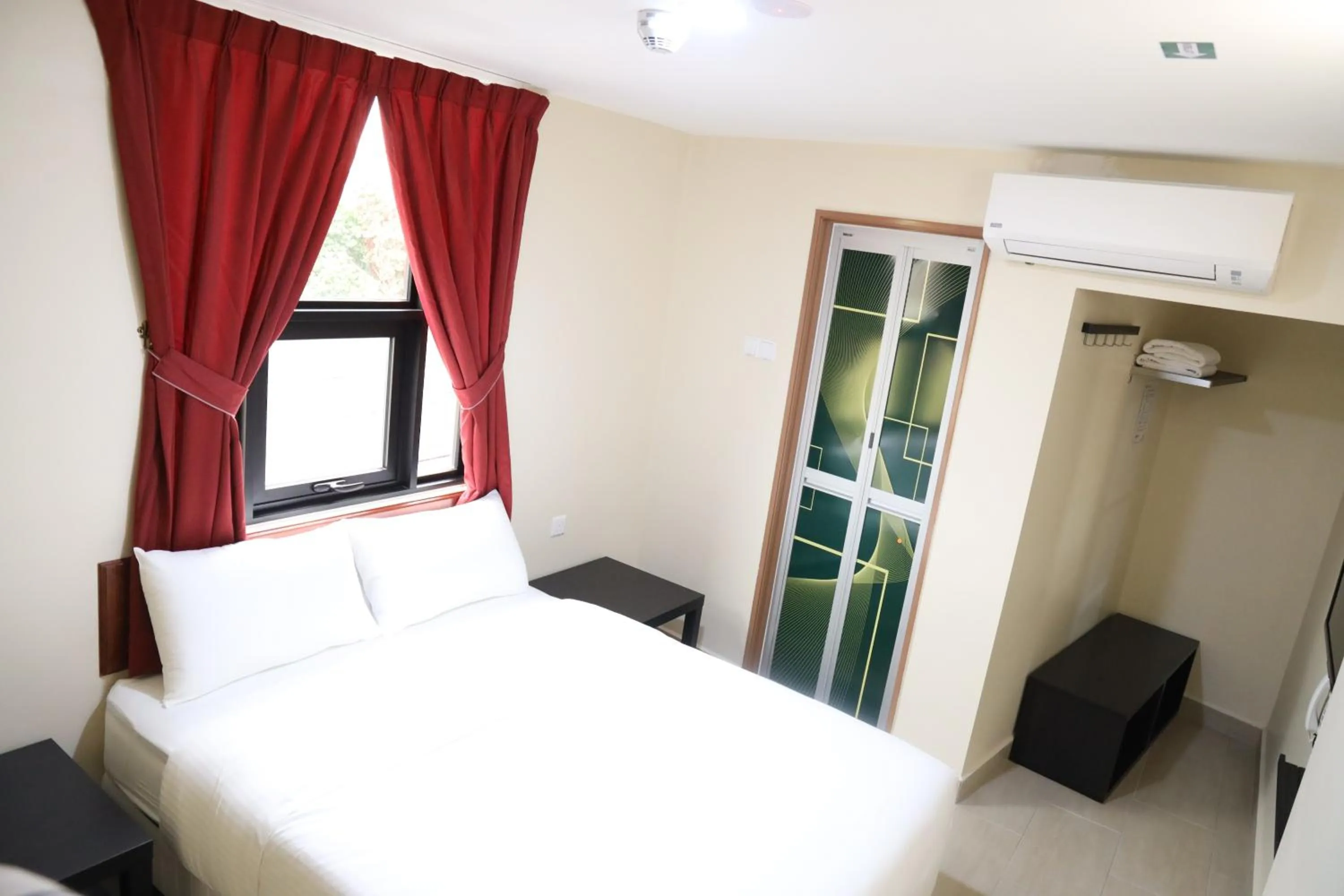 Bedroom, Bed in Capital O 90897 Island City Hotel