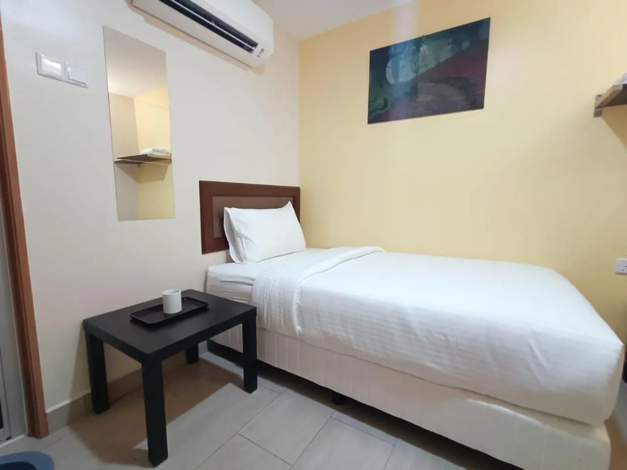 Bedroom, Bed in Capital O 90897 Island City Hotel