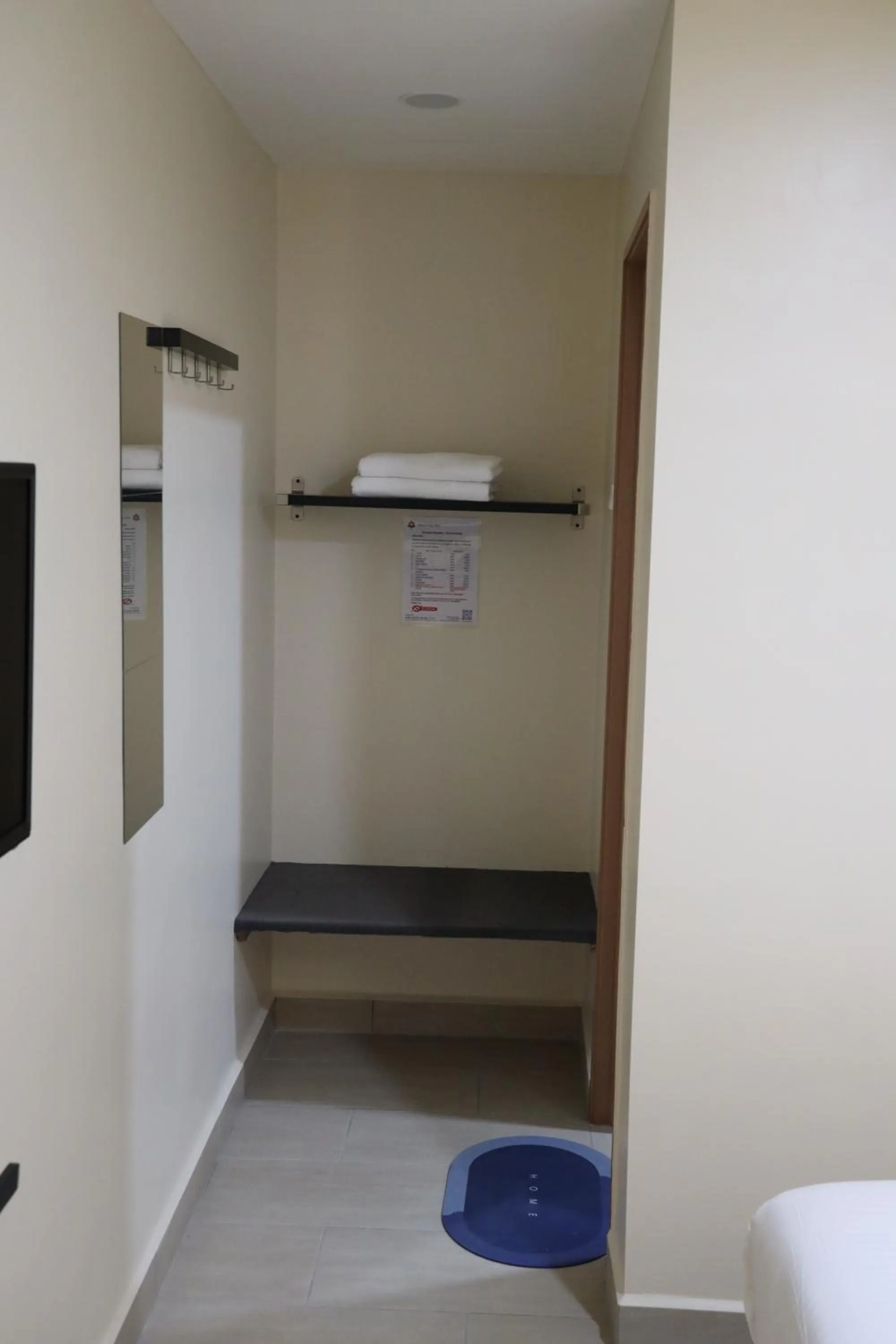 Bedroom, Bed in Capital O 90897 Island City Hotel