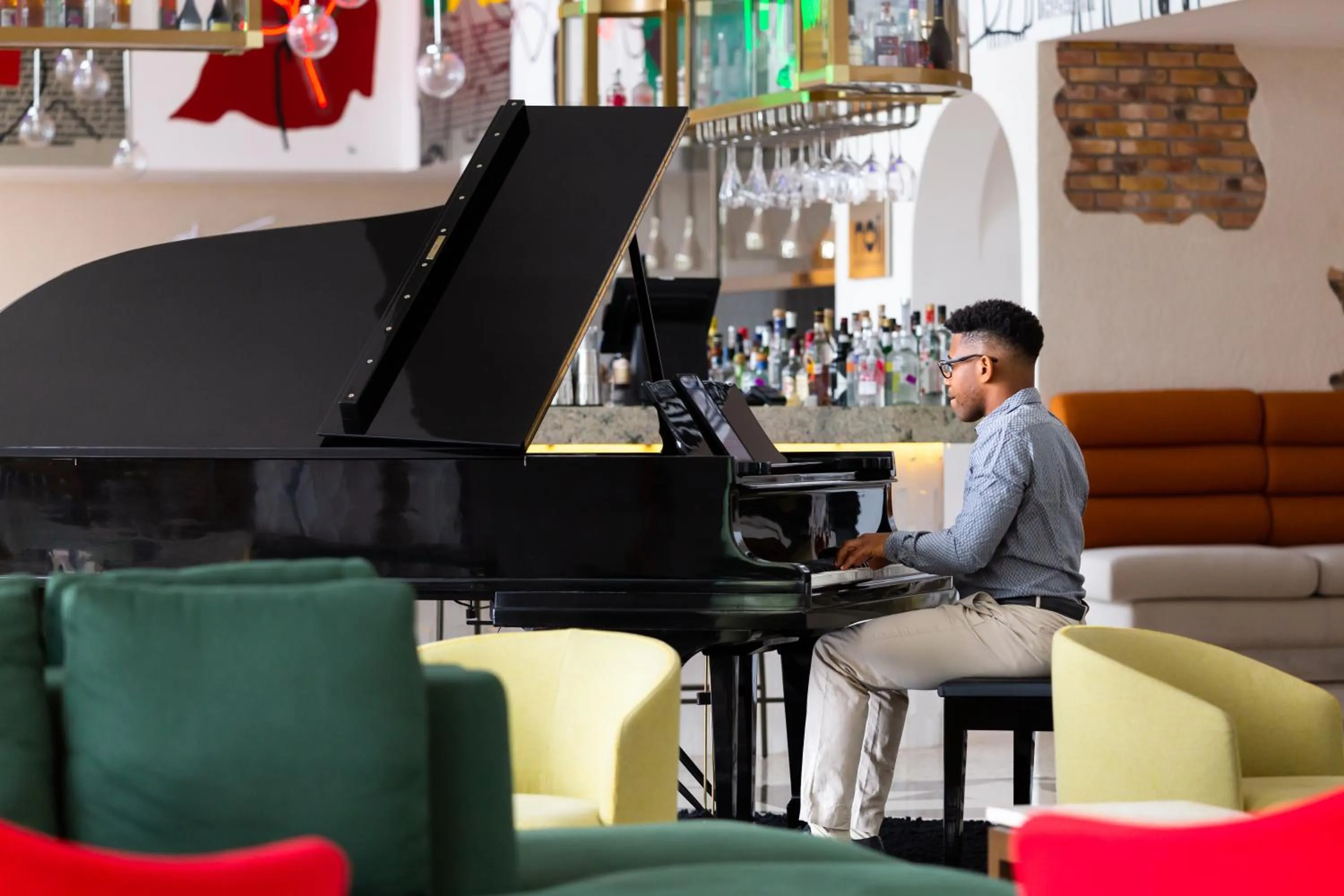 Entertainment in Hotel Mousai - Adults Only