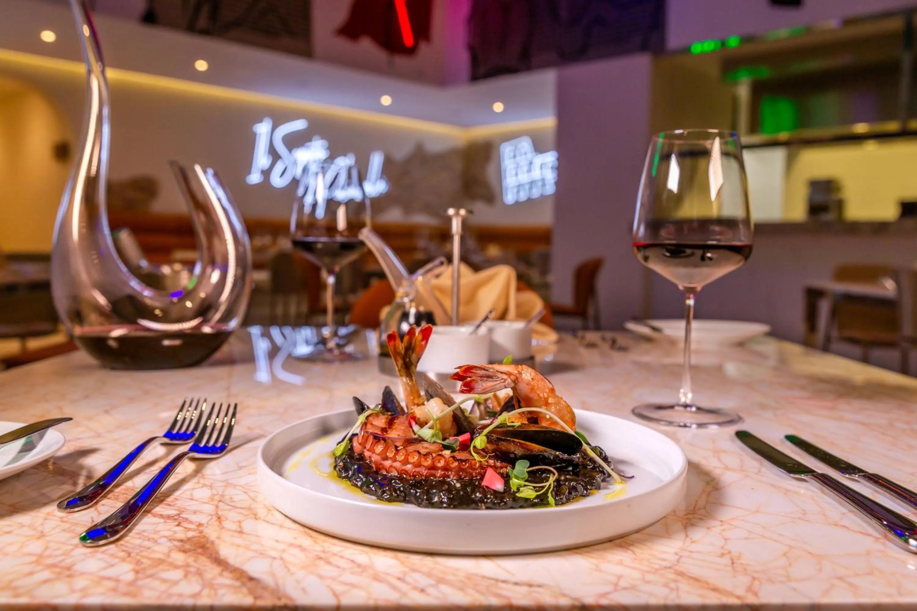 Restaurant/places to eat in Hotel Mousai - Adults Only