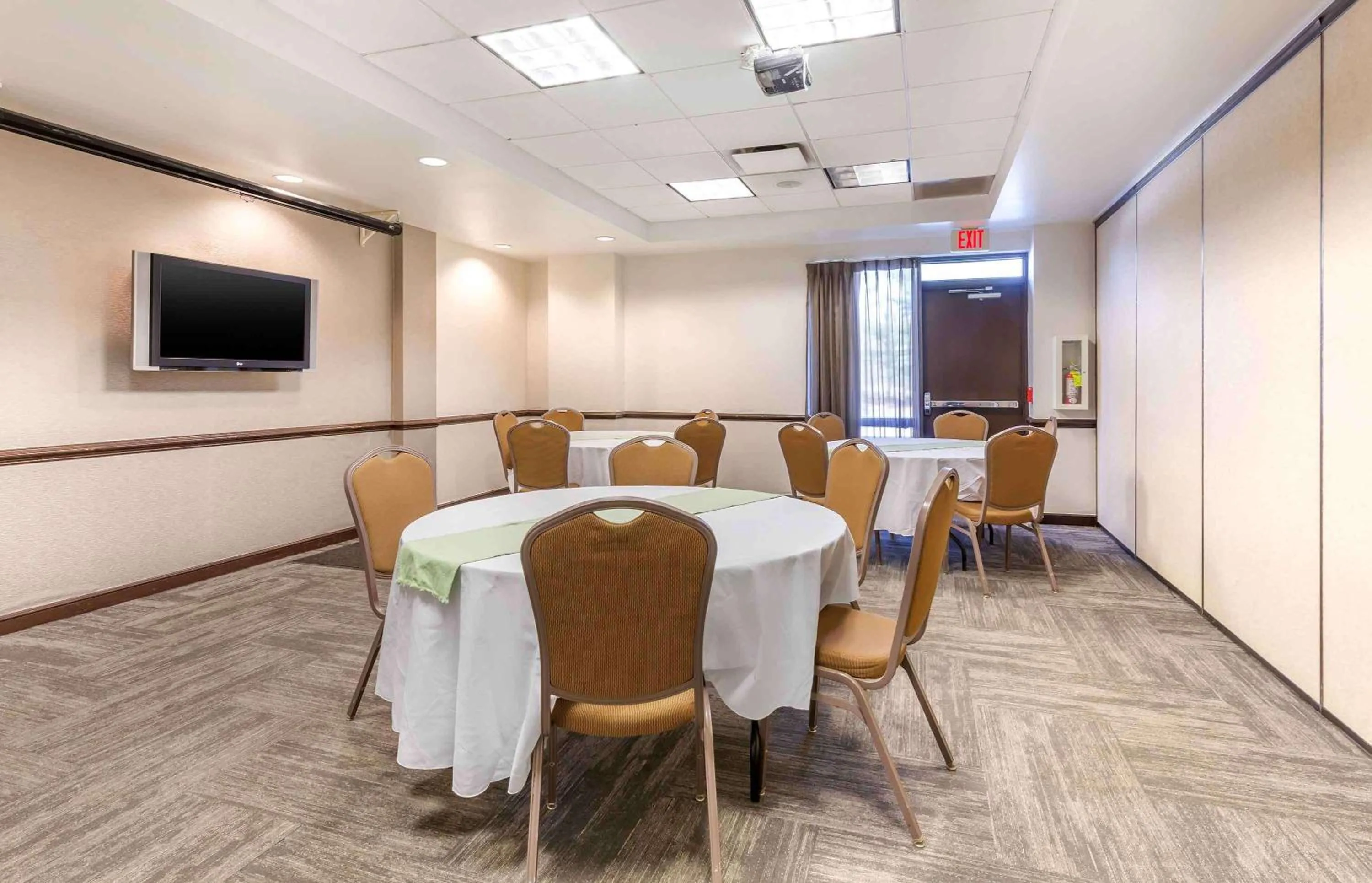 Meeting/conference room in Extended Stay America Premier Suites - Pittsburgh - Cranberry Township - I-76