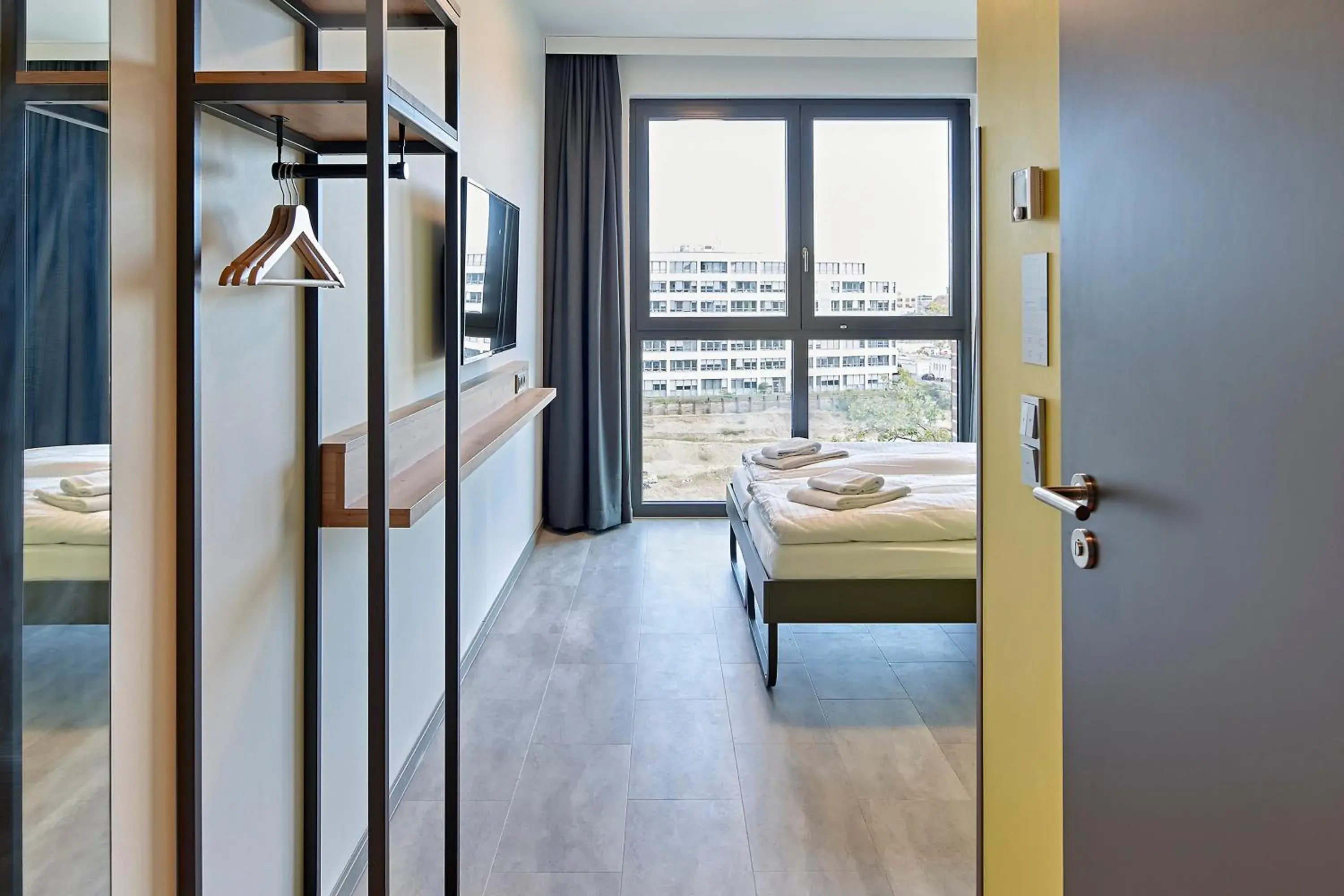 Twin Room in MEININGER Hotel Köln West Twin Room in MEININGER Hotel Köln West