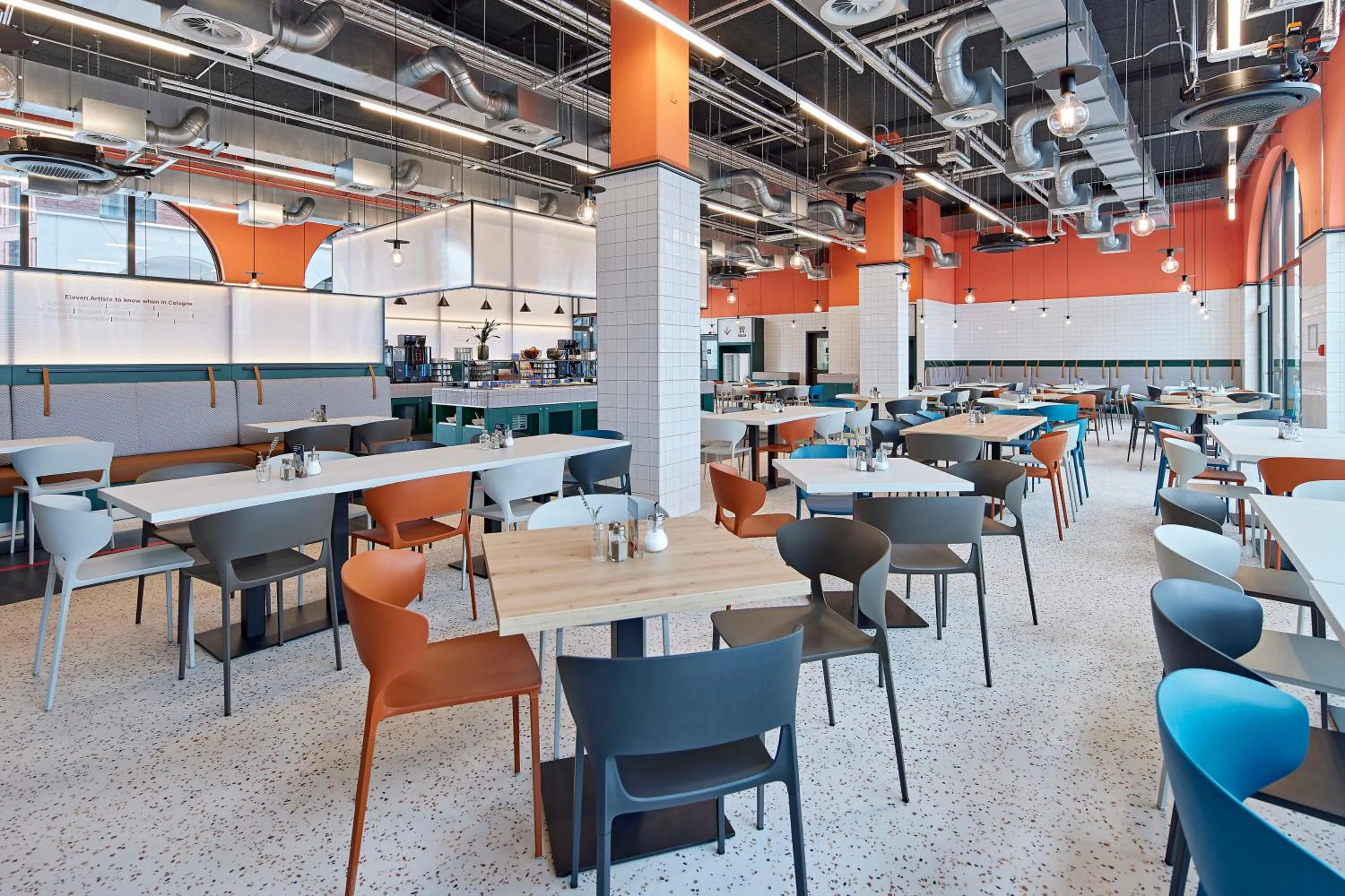 Restaurant/places to eat in MEININGER Hotel Köln West