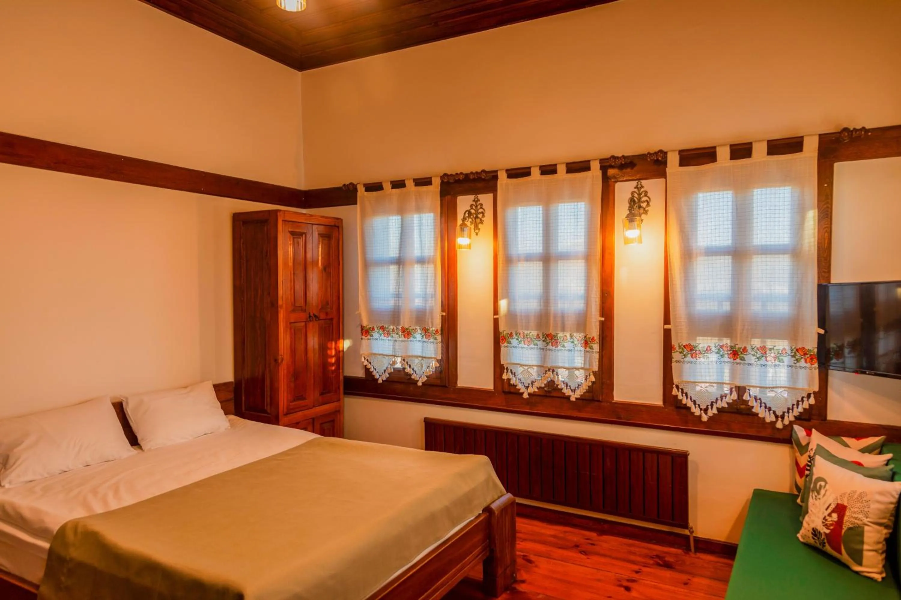 Bed in Saffronia1900 Butik Otel