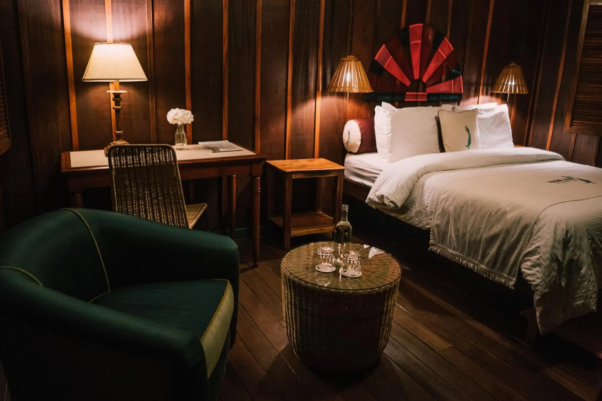 Decorative detail, Bed in Trogon Lodge