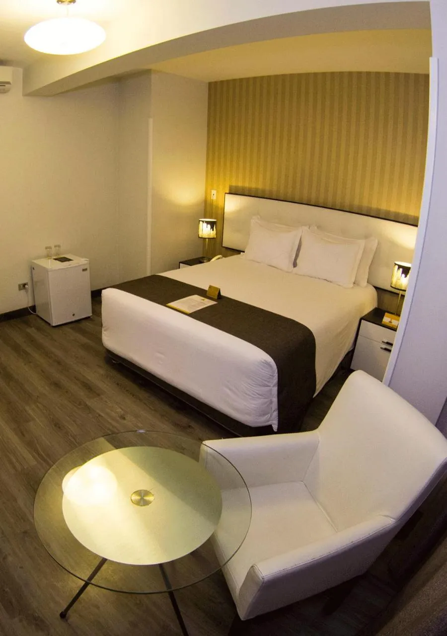 Photo of the whole room, Bed in LimaQ Hotel