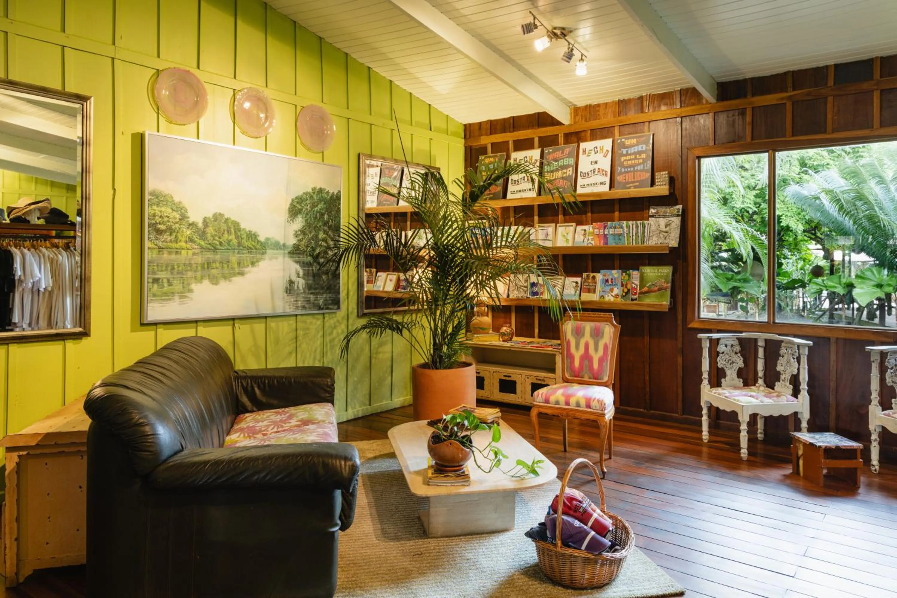 On-site shops in Mawamba Lodge