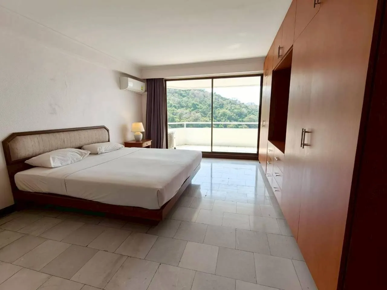 Photo of the whole room, Bed in The Monaco Residence