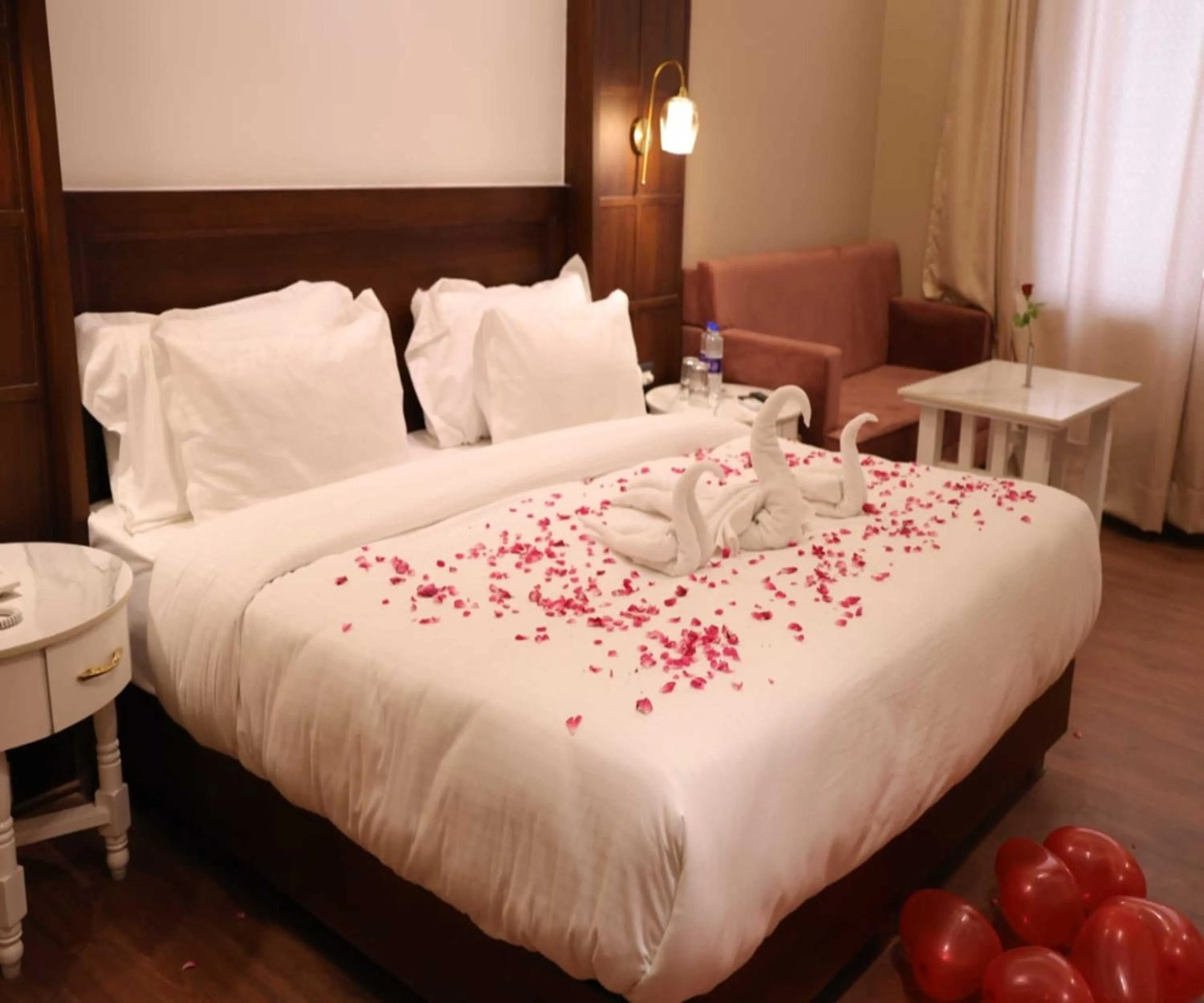 Bedroom, Bed in Hotel ND Manor