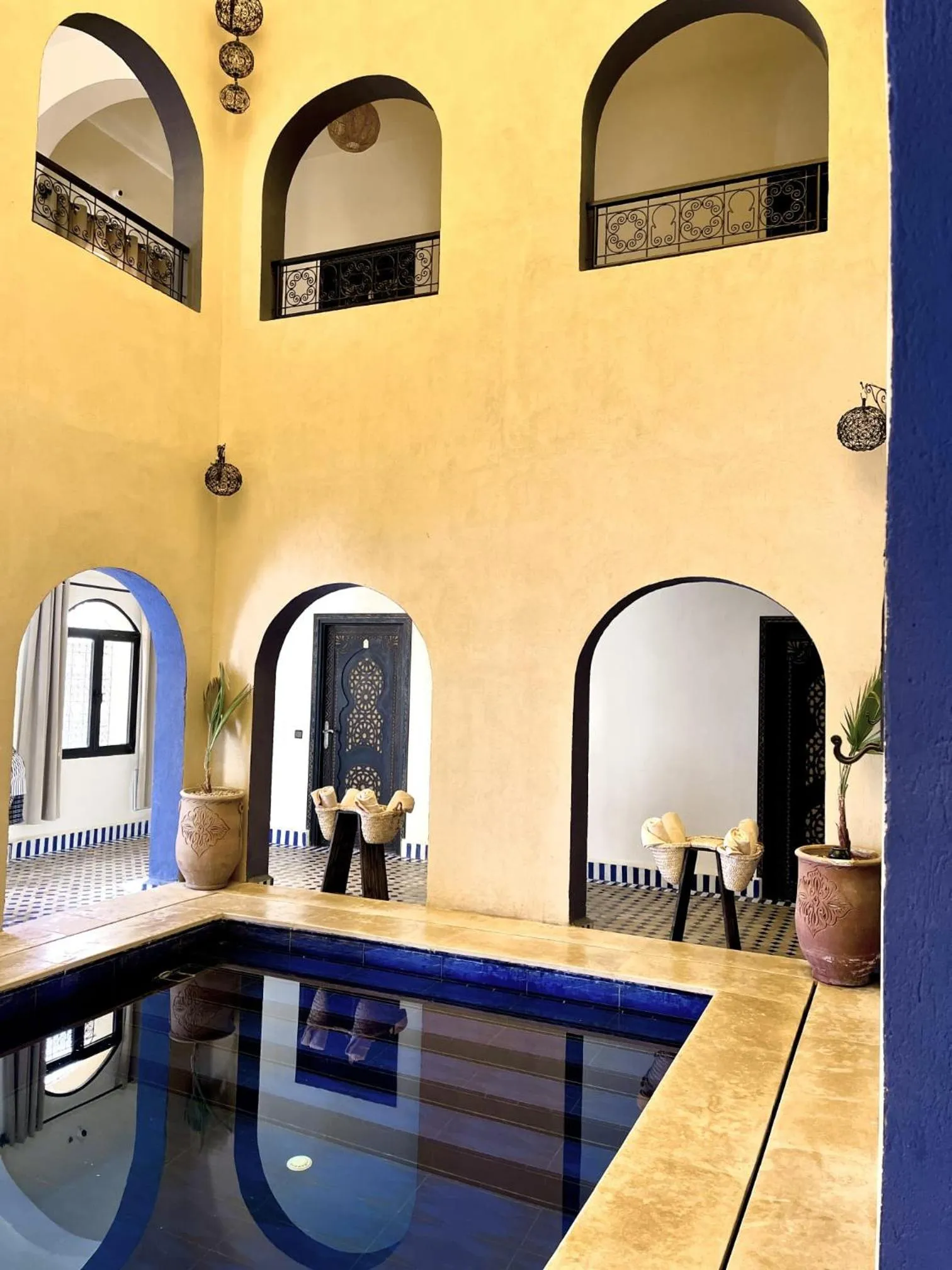 Swimming pool in Riad La Luna