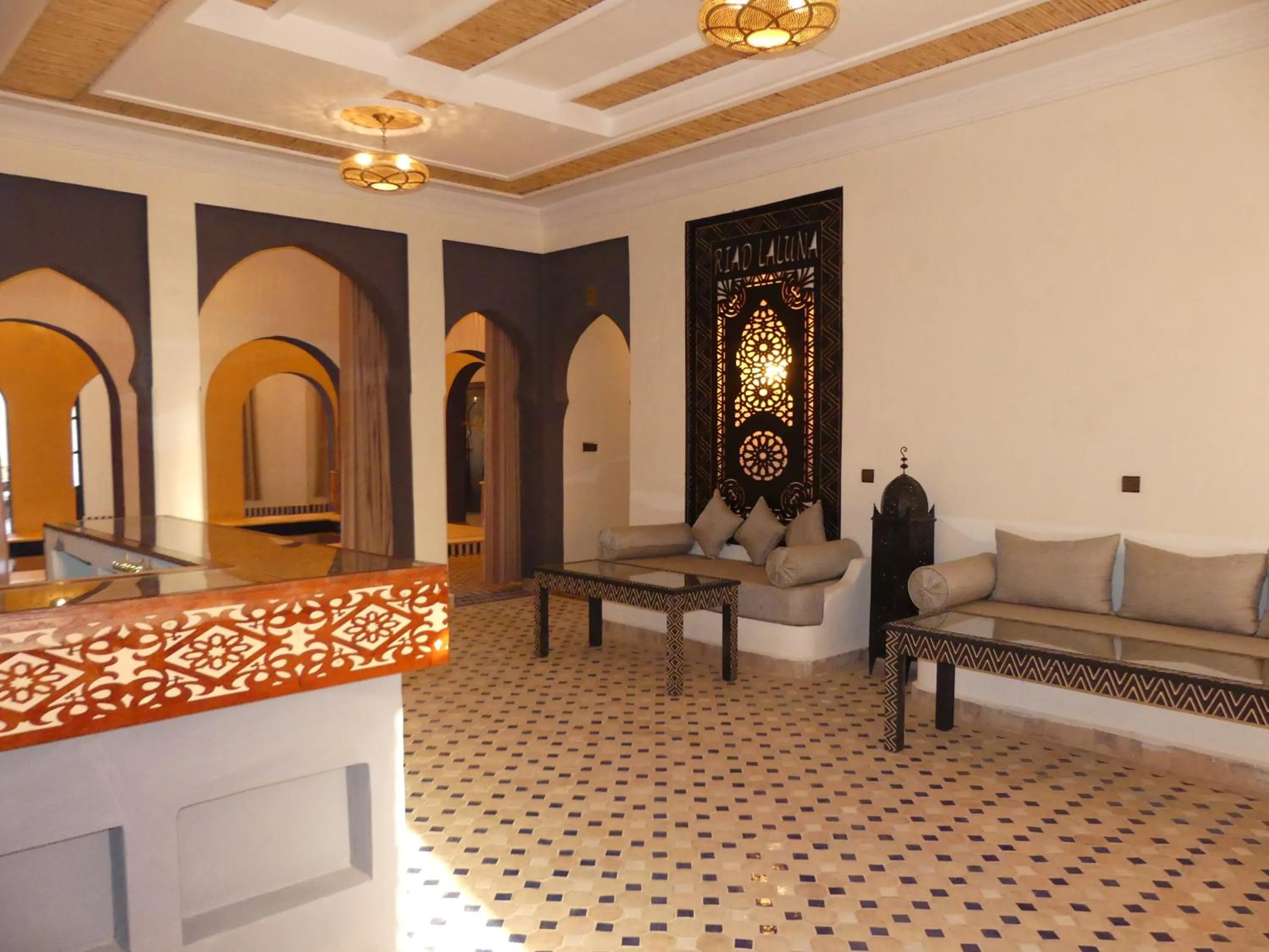 Lobby or reception in Riad La Luna