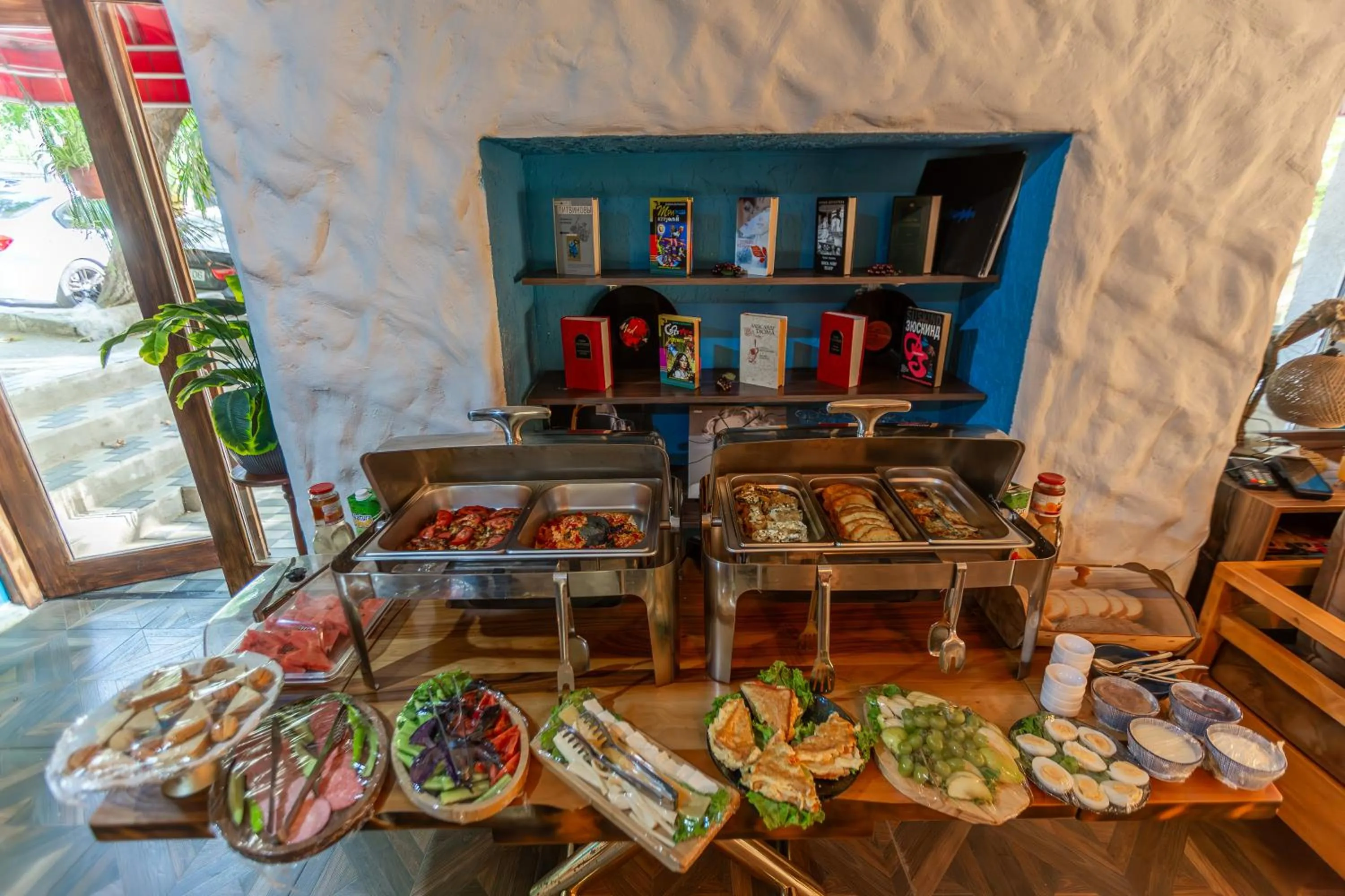 Breakfast in Hillside City Center Hotel