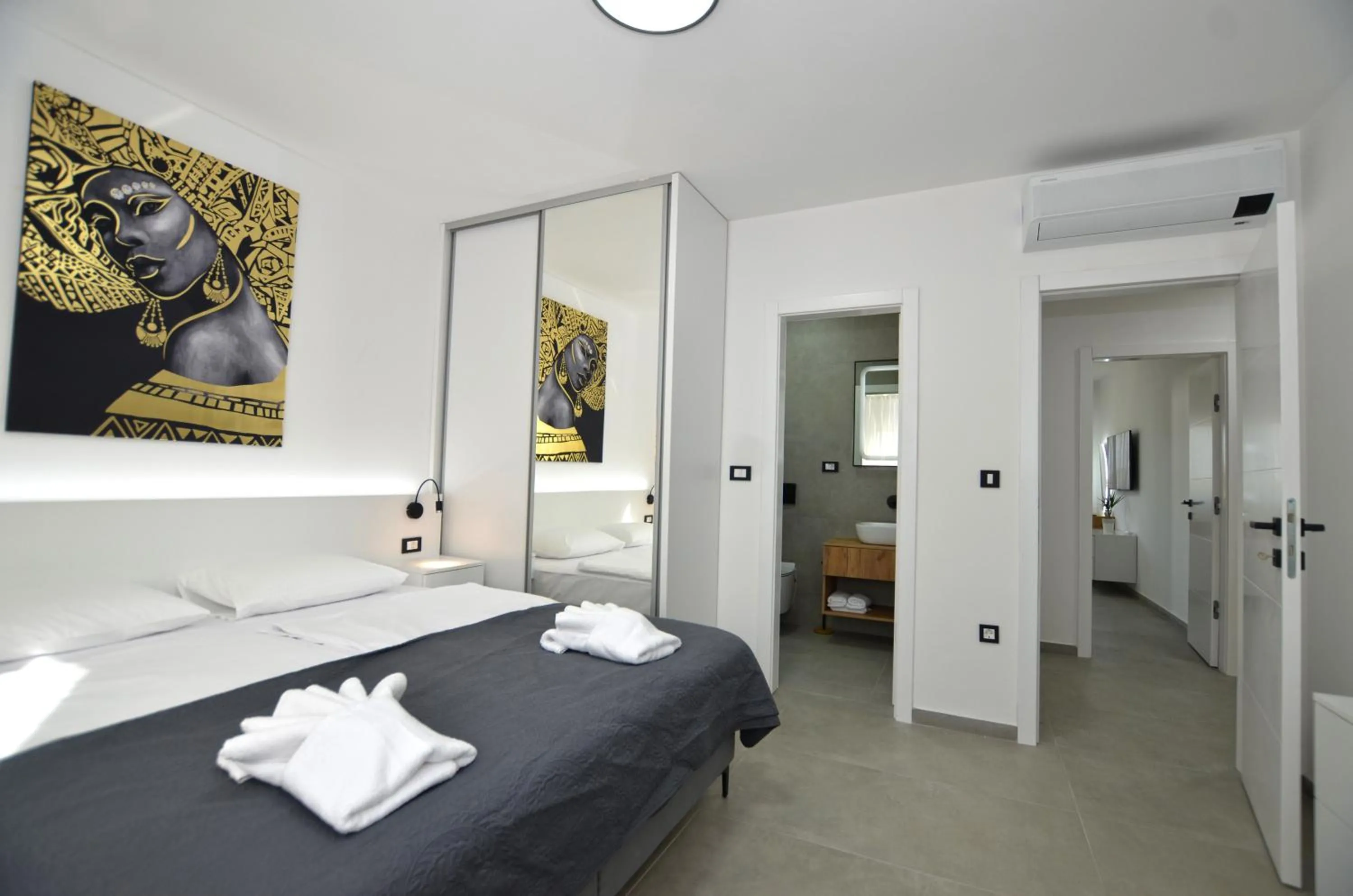 Bed in Villa 5H