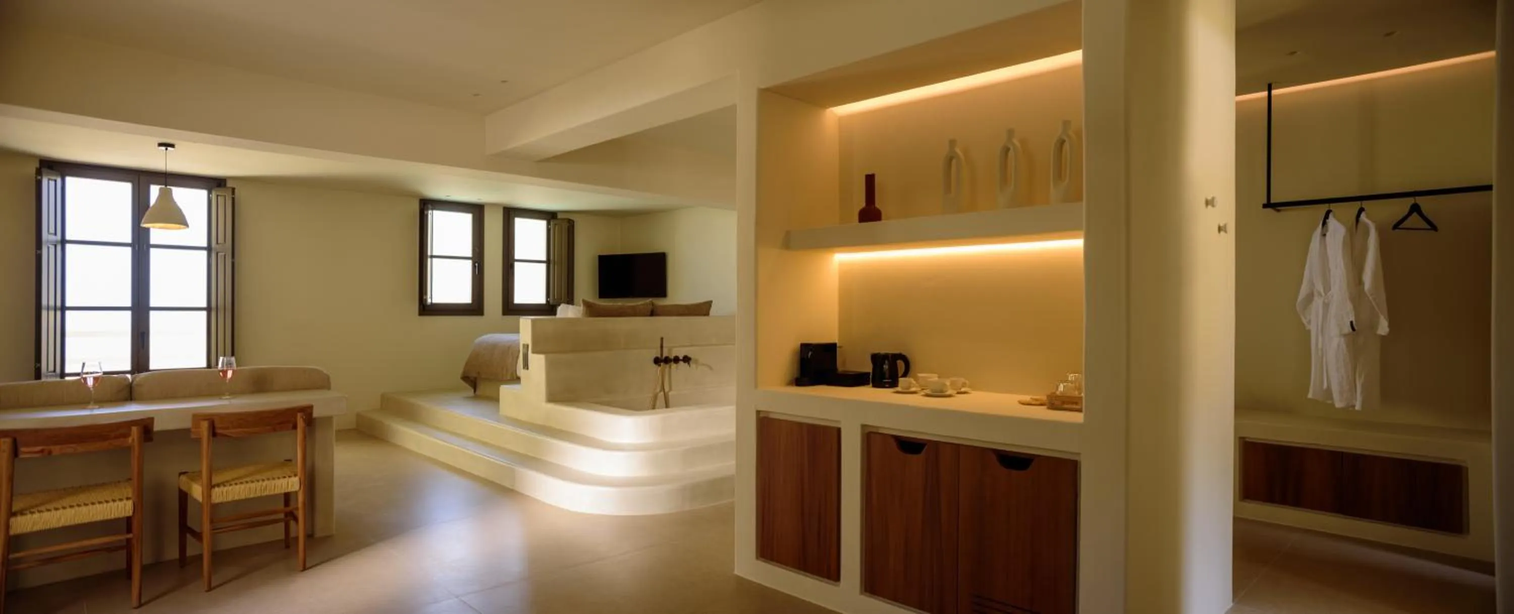 TV and multimedia in Elessa Hotel