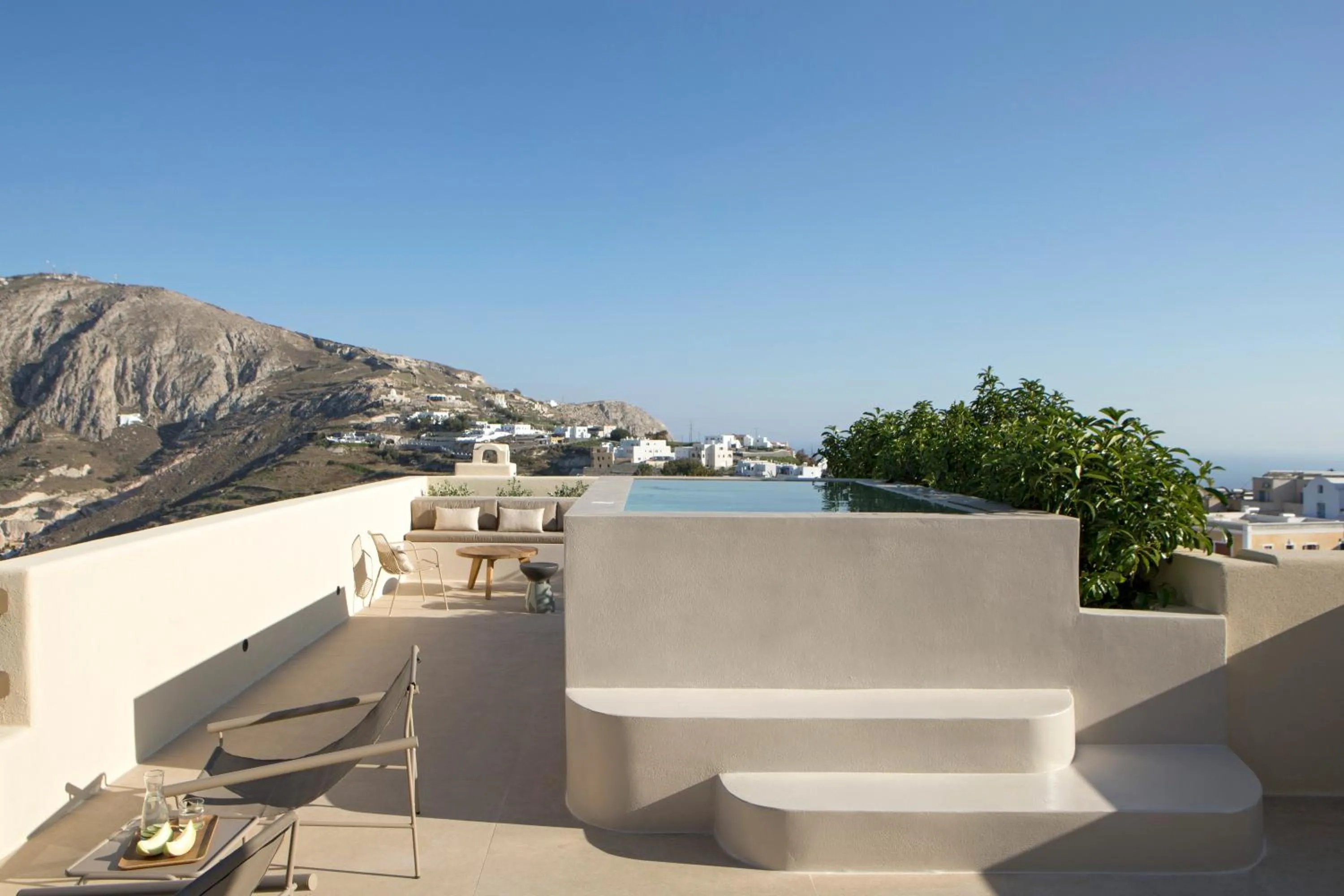 Hot Tub in Elessa Hotel