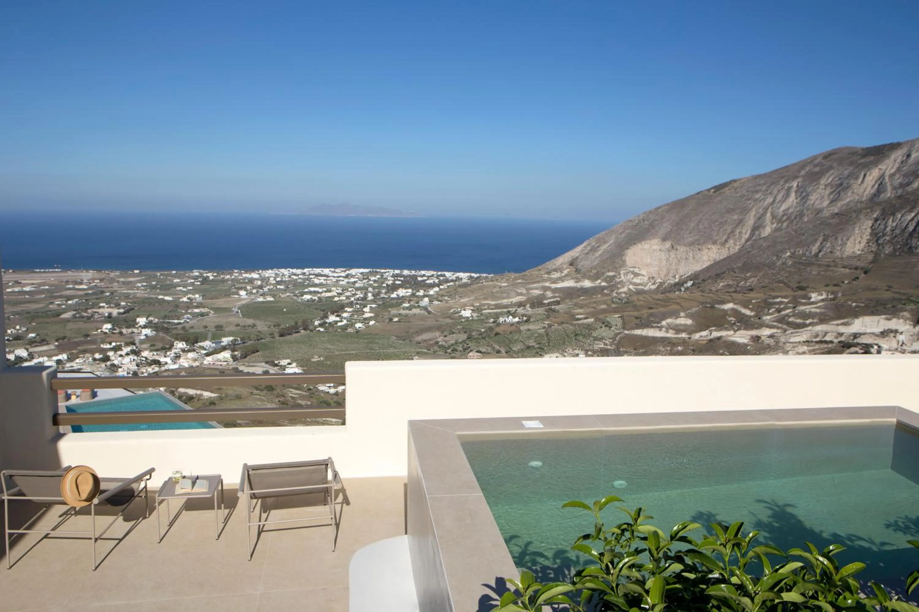 Balcony/Terrace in Elessa Hotel