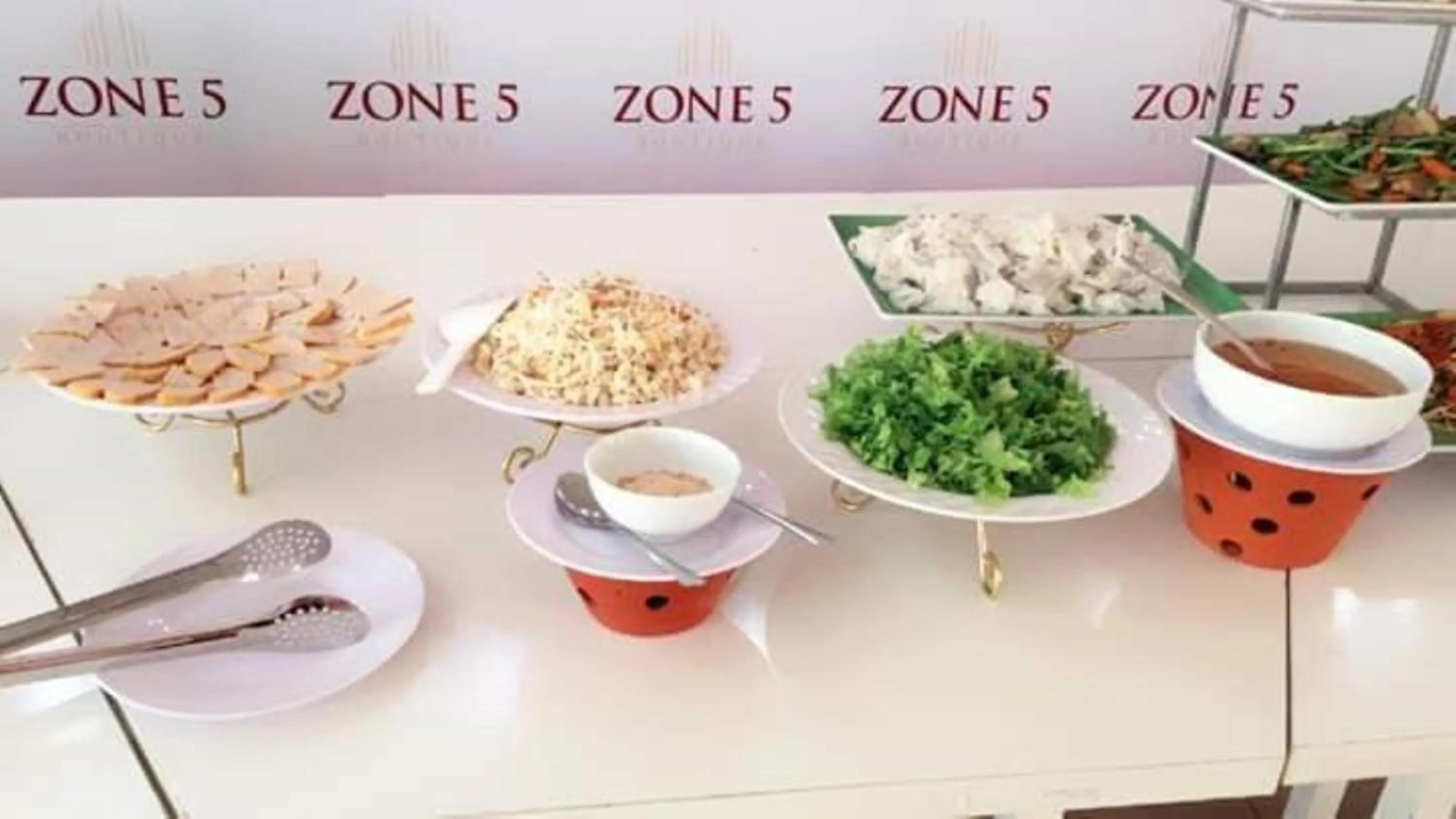 Food and drinks in Zone 5 Boutique Hotel