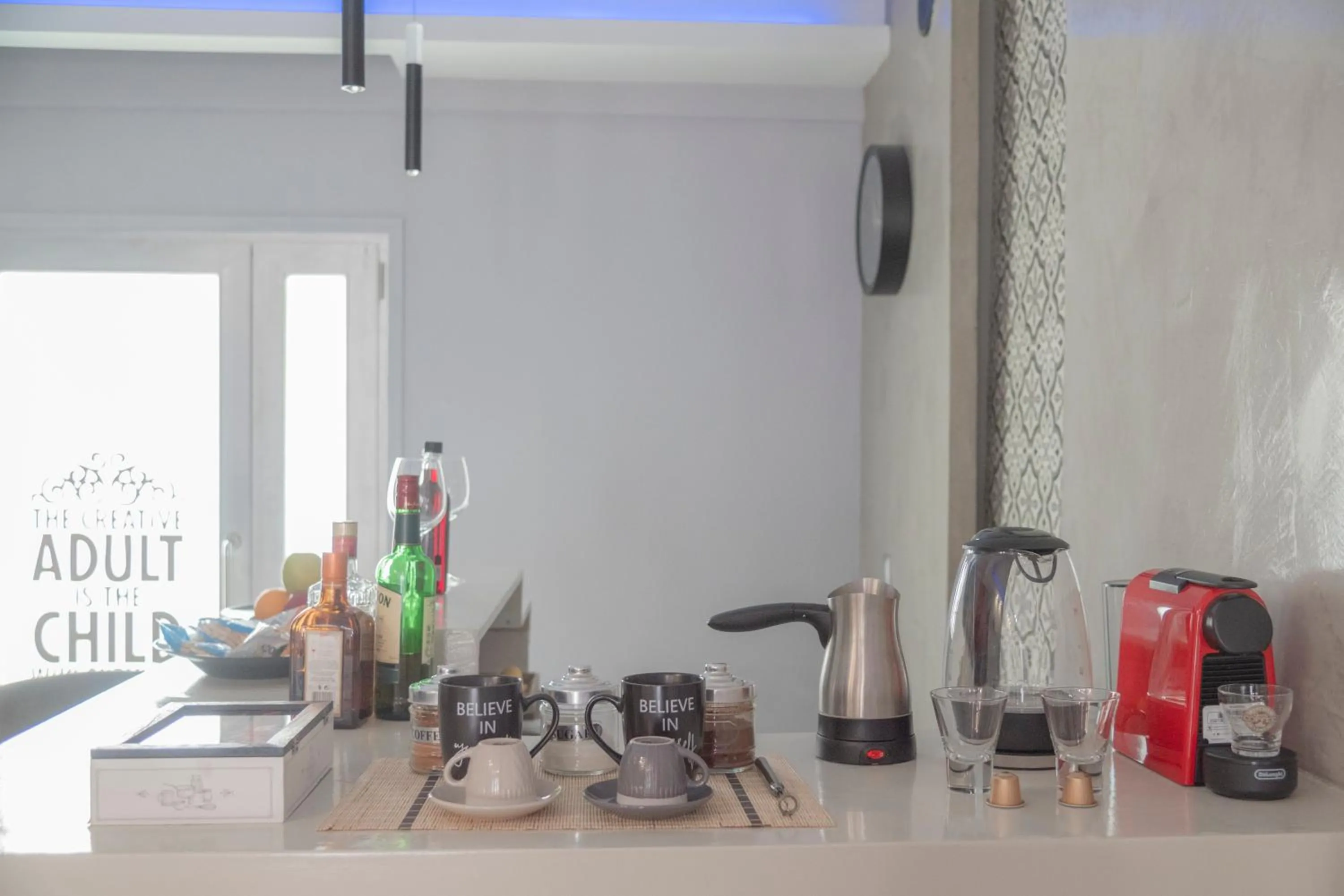 Coffee/tea facilities in VIP Apt. Pezodromos Kalamarias