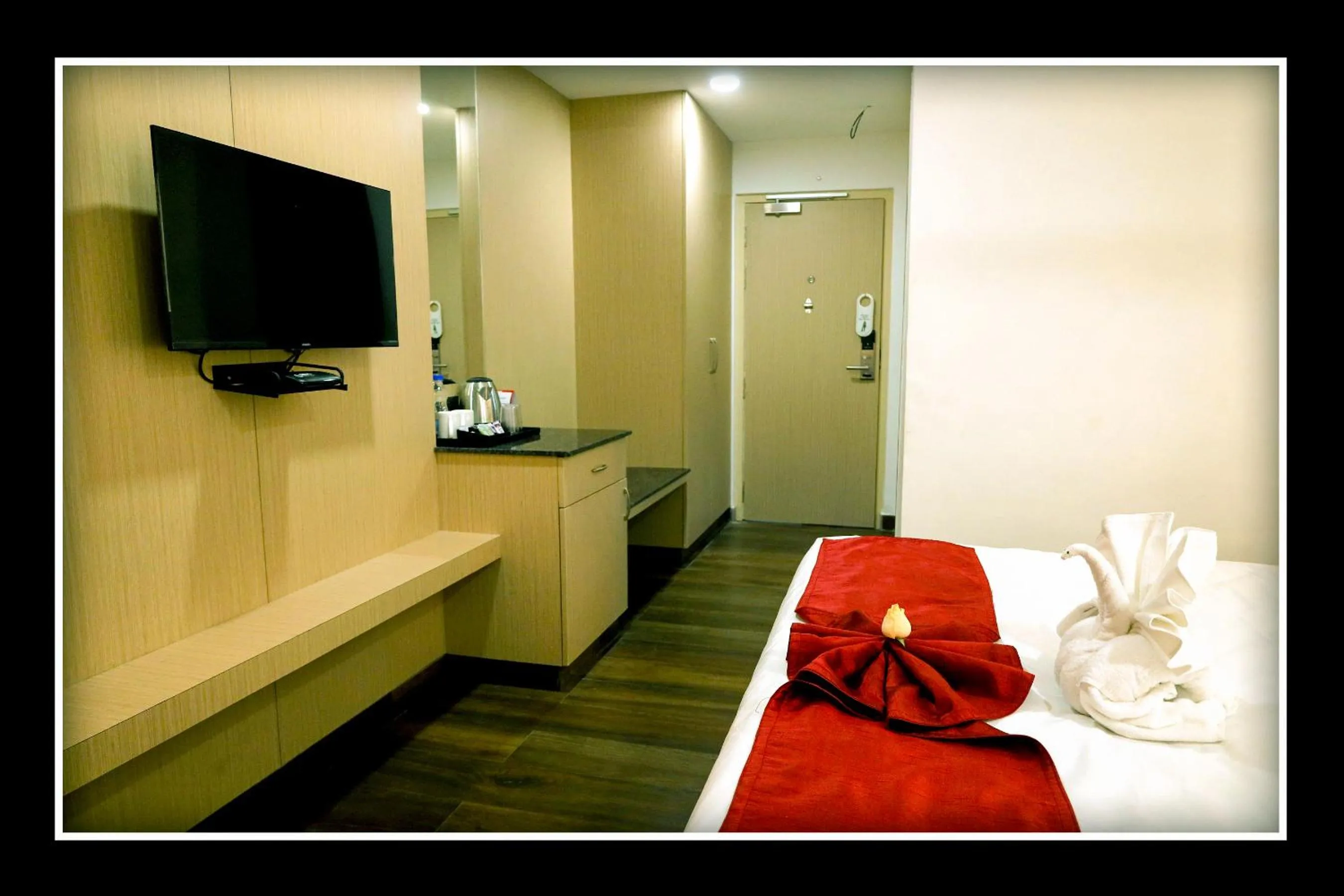 Bed in Sri Sri Sri Excellency