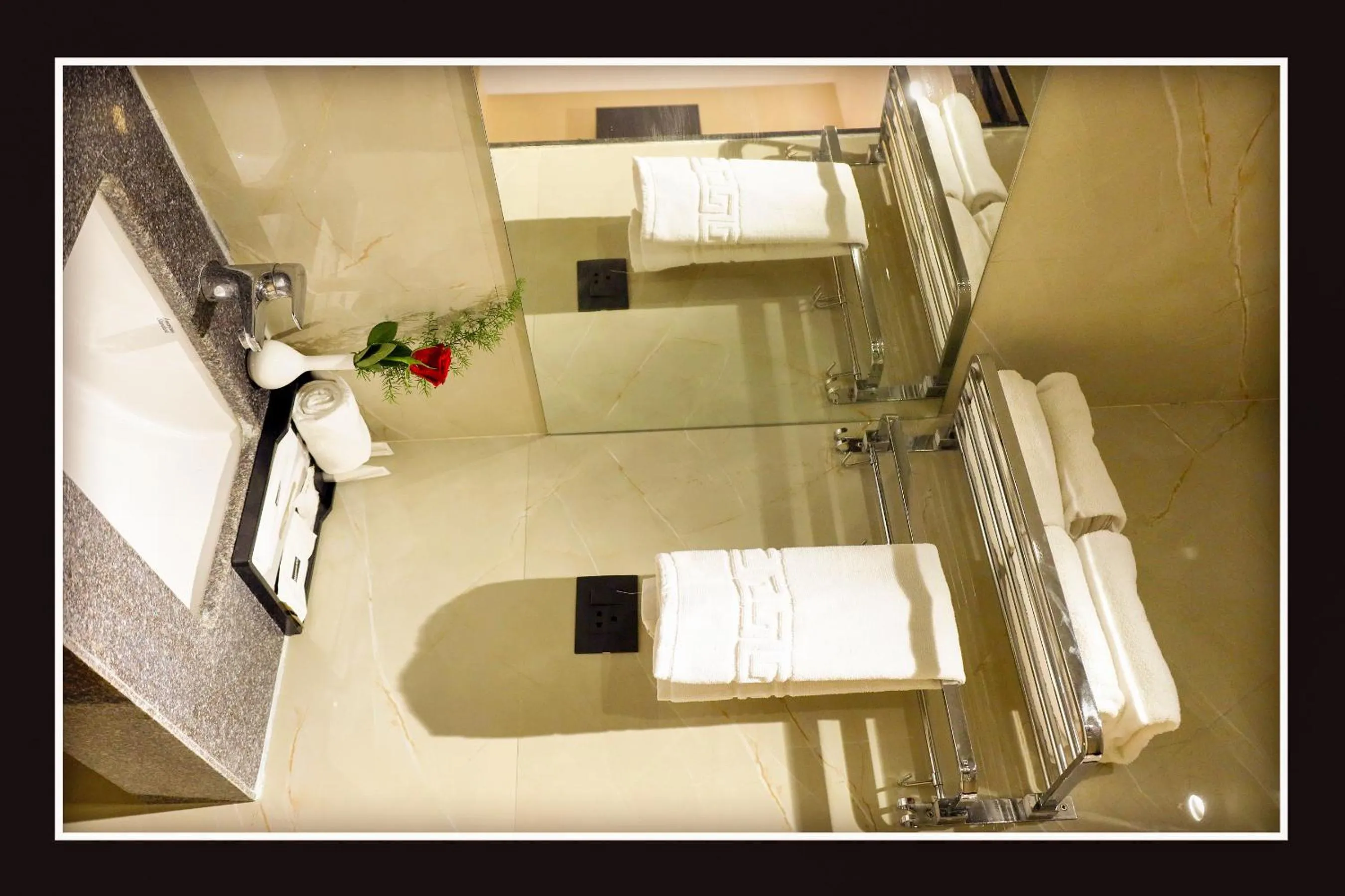 Shower in Sri Sri Sri Excellency