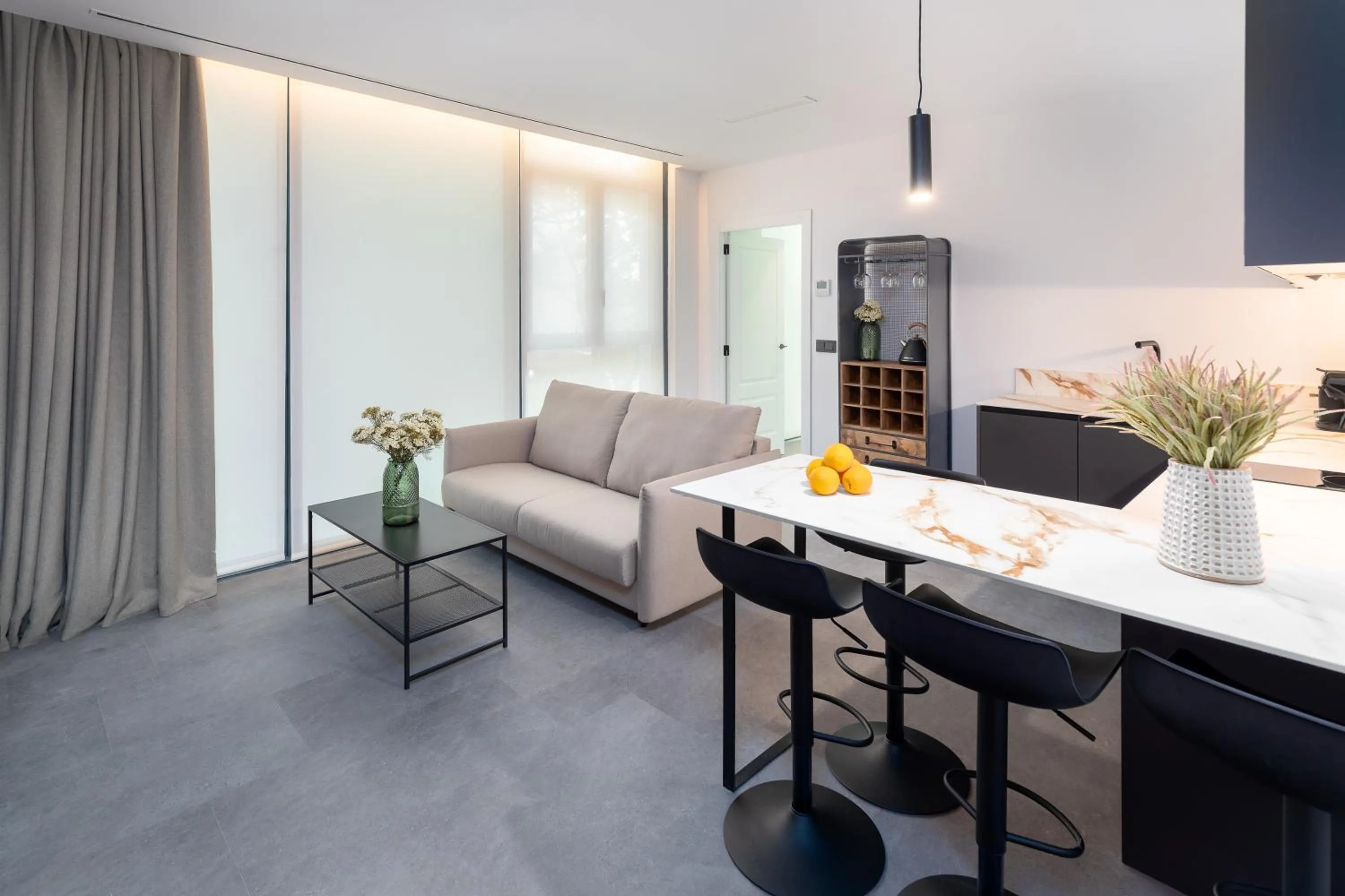 Deluxe Suite in Calatrava by Alma Suites