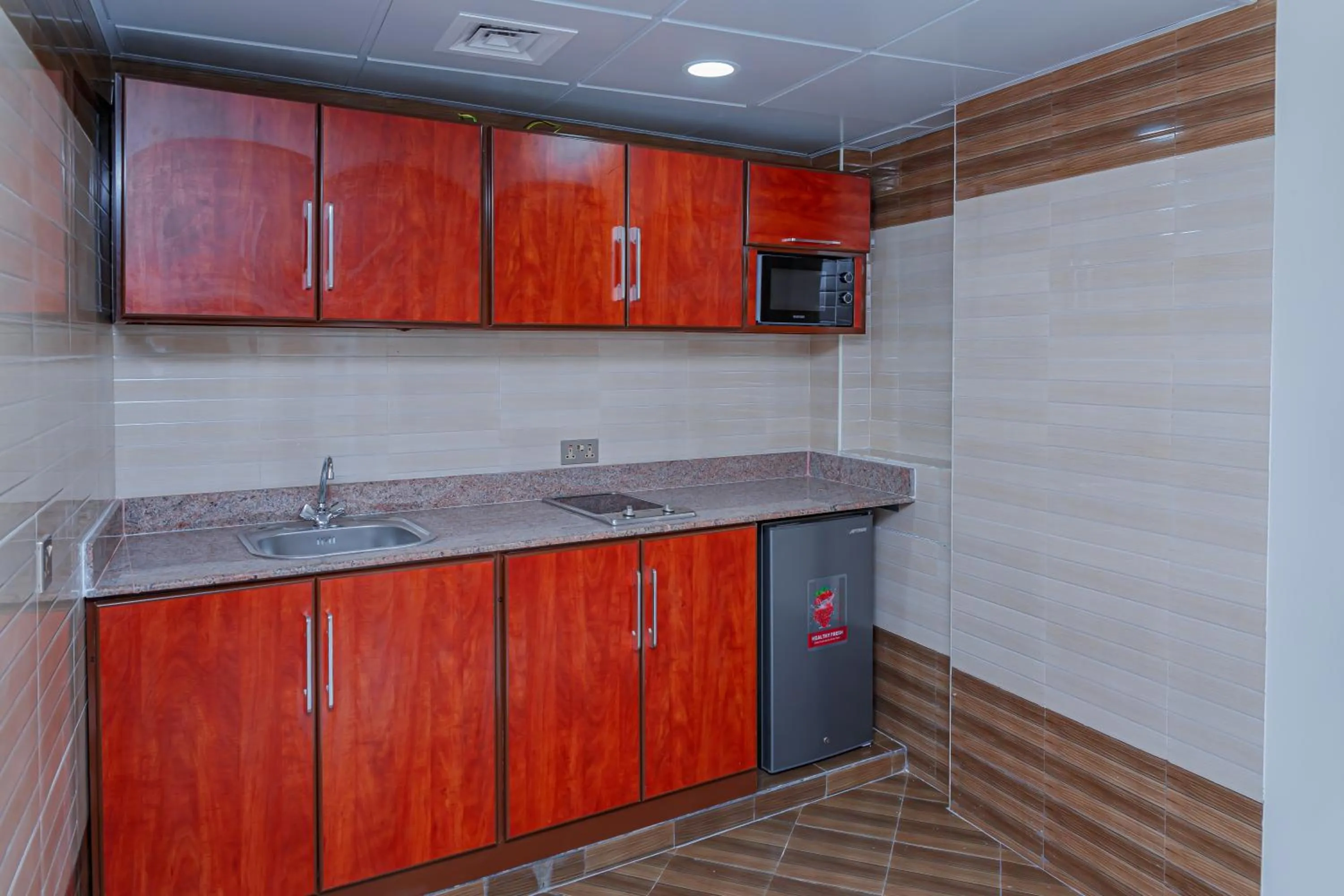 Kitchen or kitchenette in Salalah International Hotel