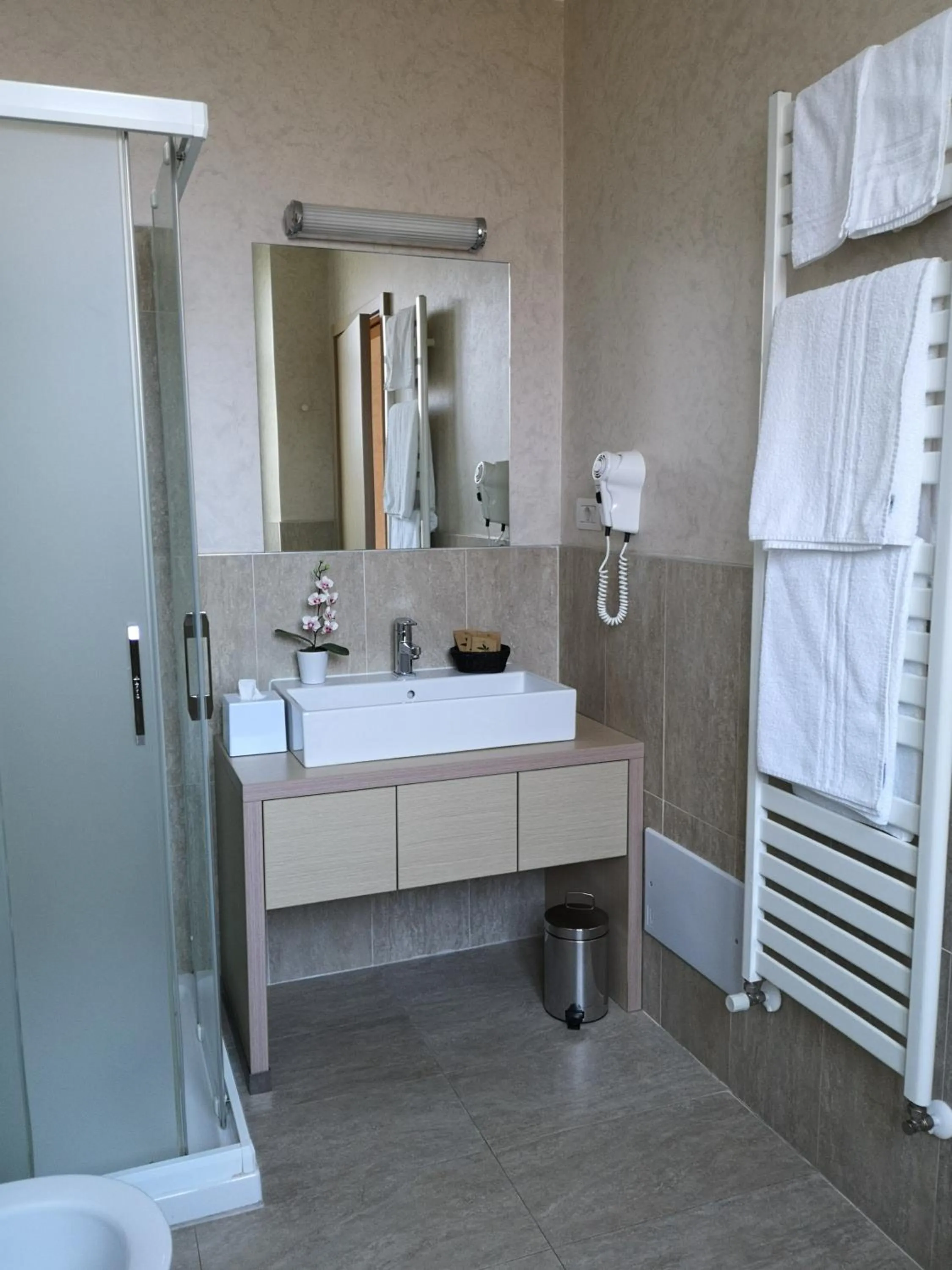 Bathroom in Hotel Helvetia