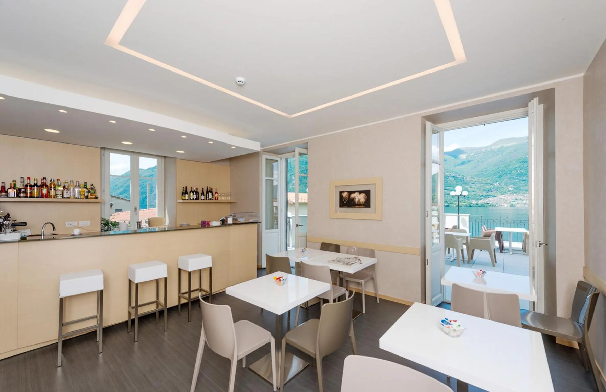 Restaurant/places to eat in Hotel Helvetia