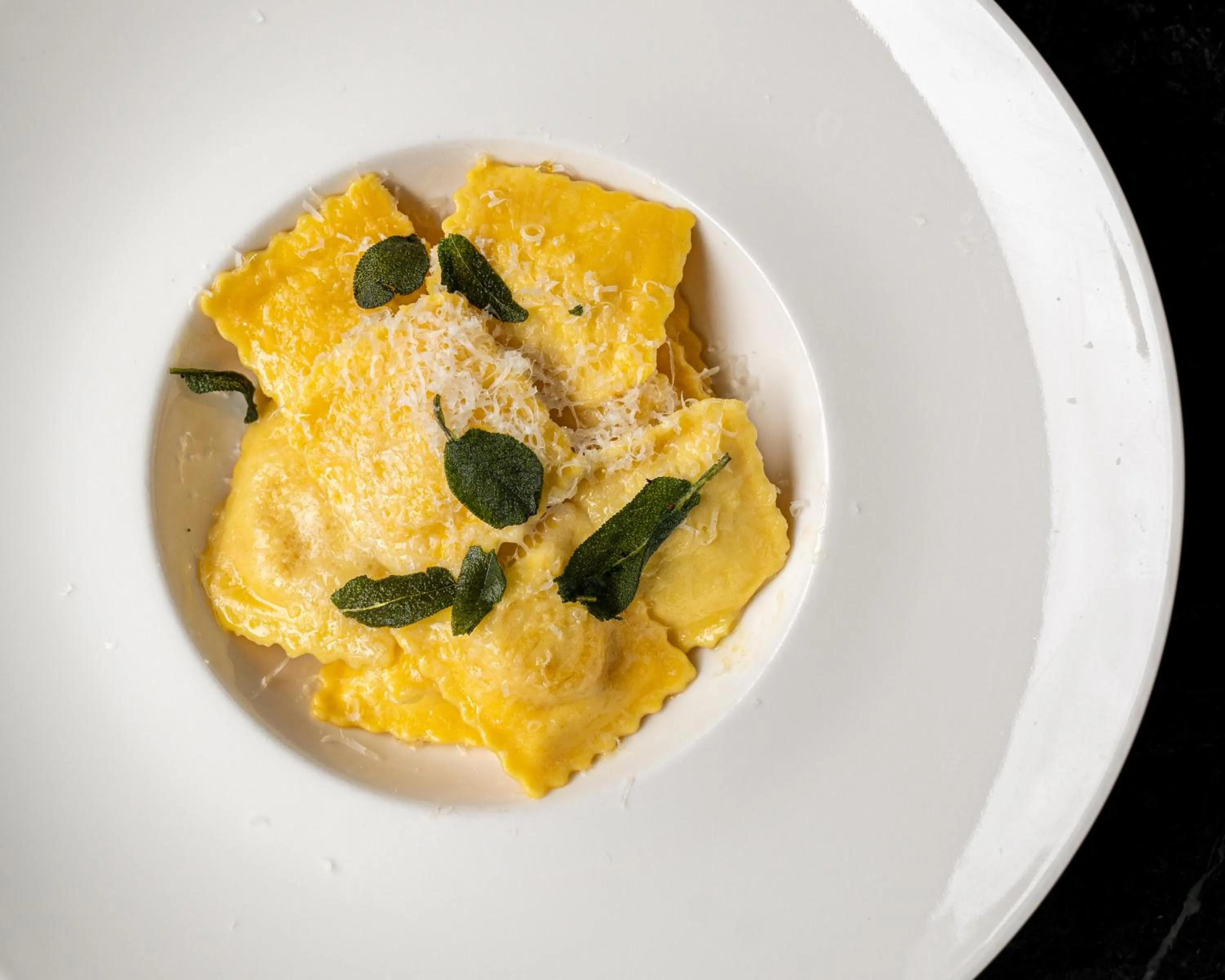 Restaurant/places to eat in Millennium Hotel London Knightsbridge