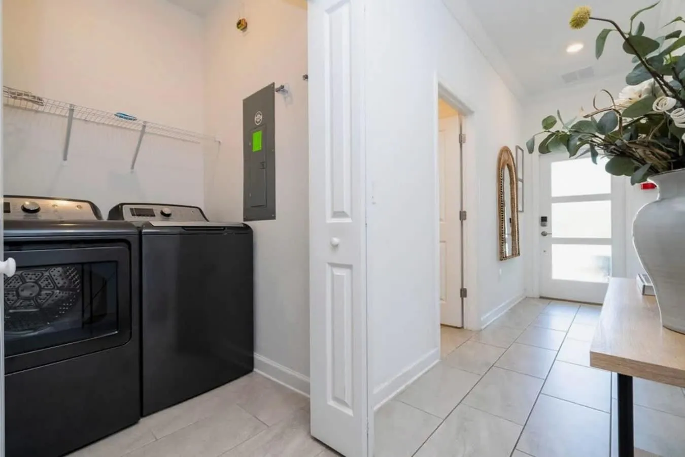 Splendid 5Bd Close to Disney at Storey Lake 4251