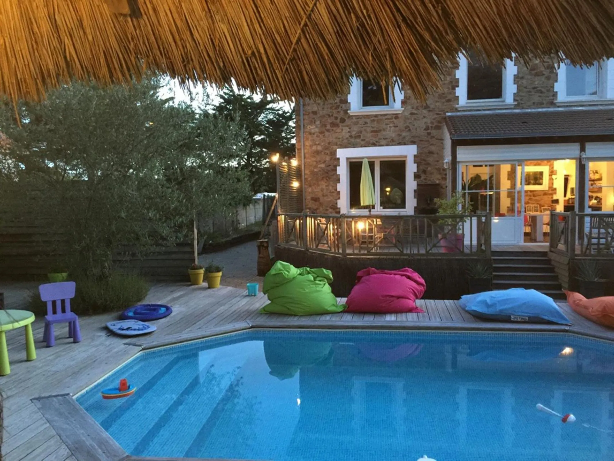 Property building in Le Gage location de vacance à la semaine