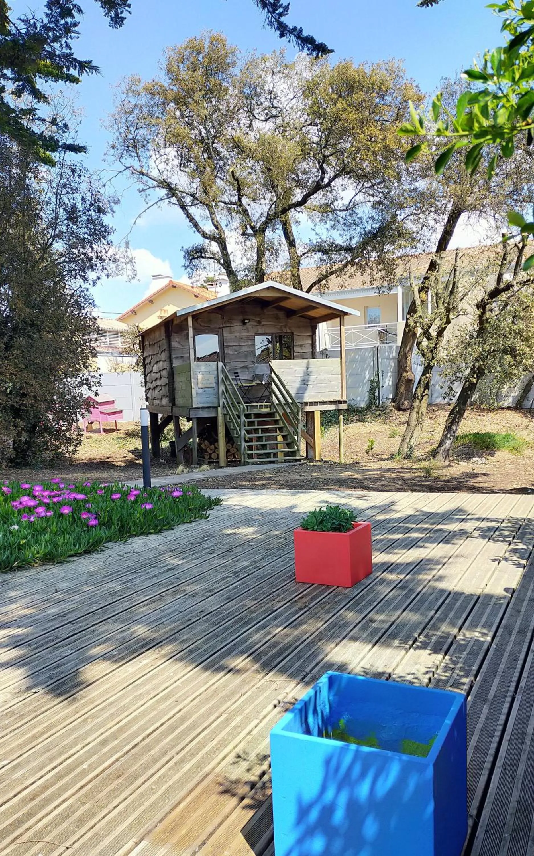 Property building in Le Gage location de vacance à la semaine