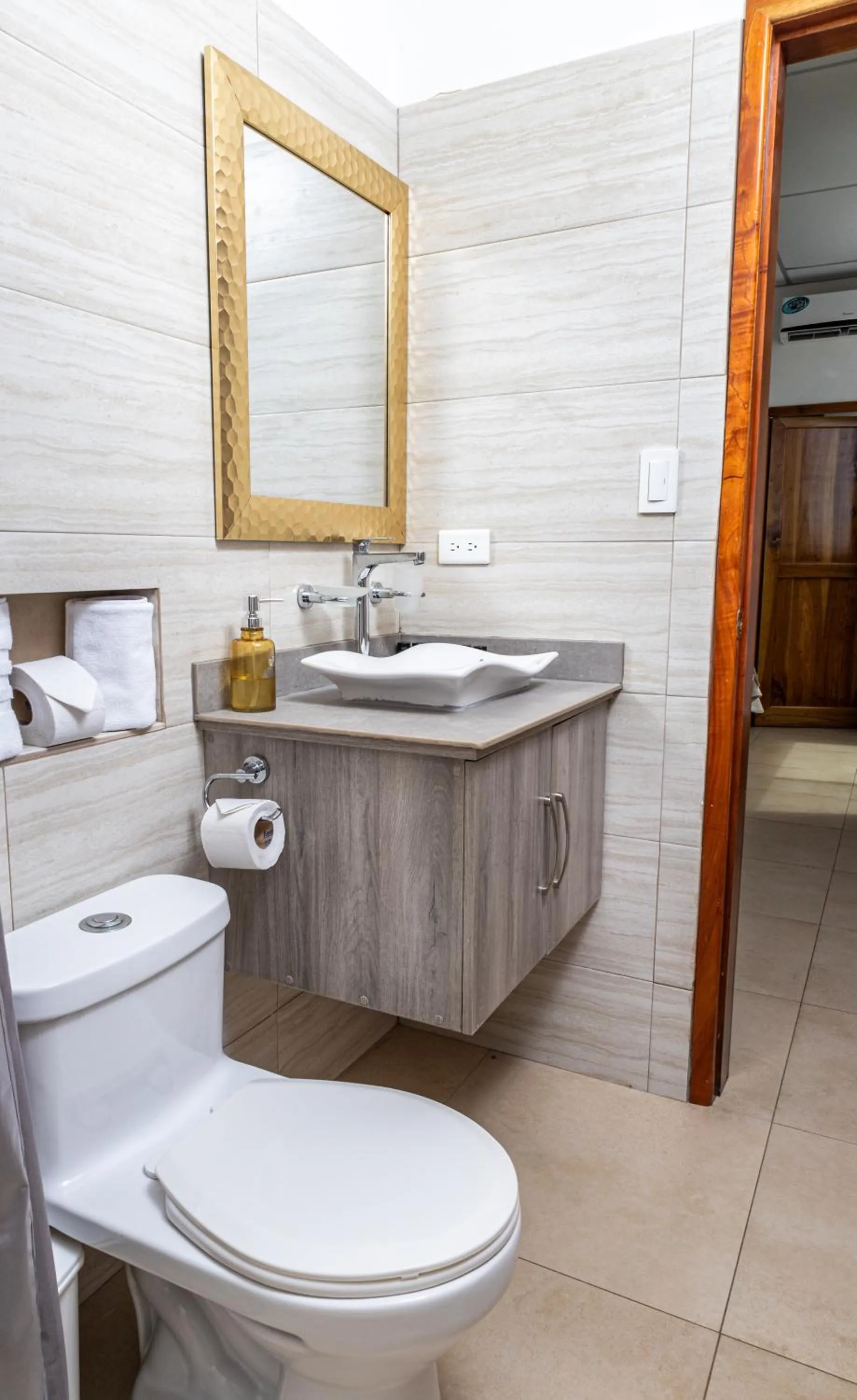 Bathroom in HOTEL AYRE By Baltra