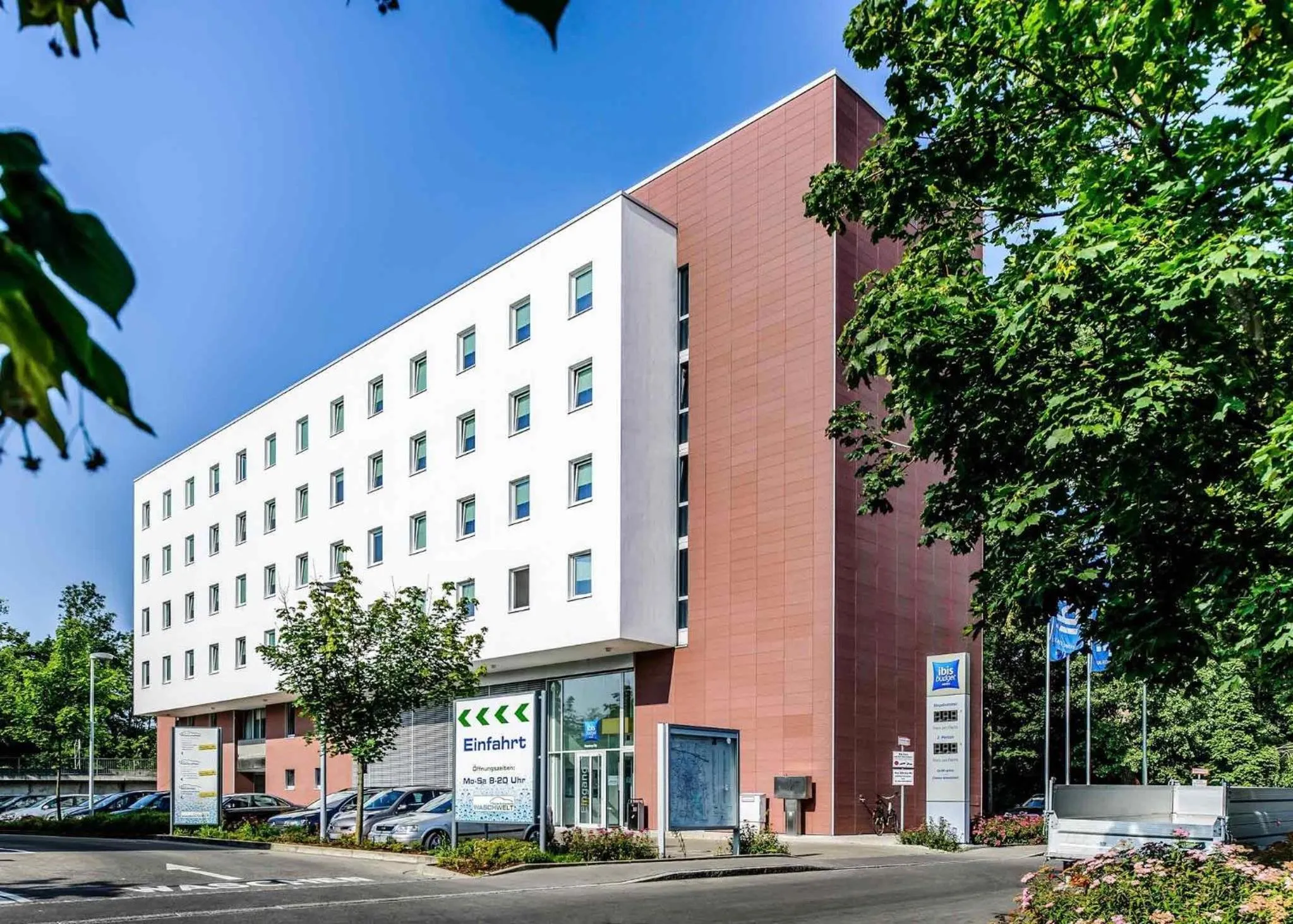 Property building in ibis budget Augsburg City