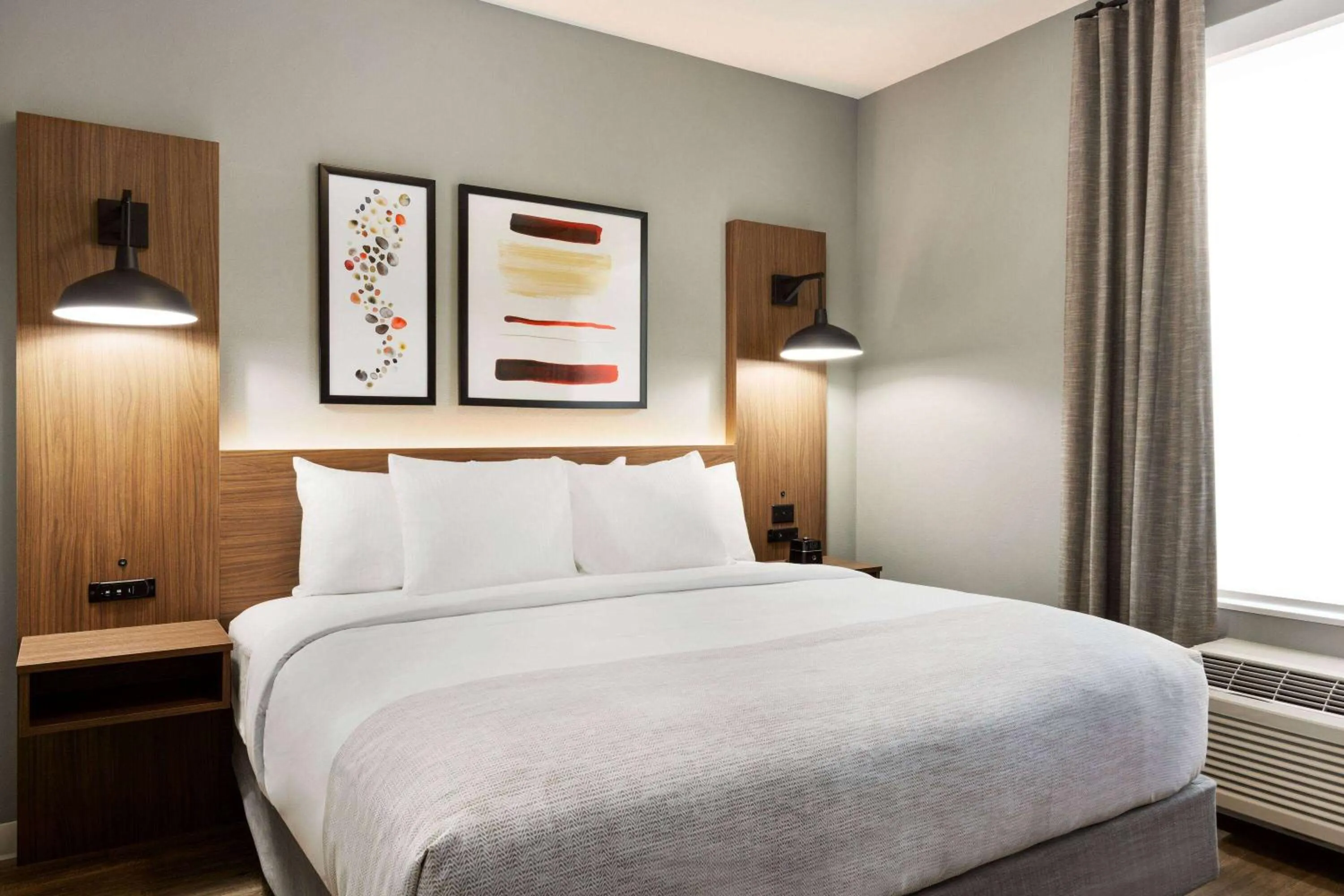 Photo of the whole room, Bed in Hawthorn Extended Stay by Wyndham Mount Laurel Moorestown