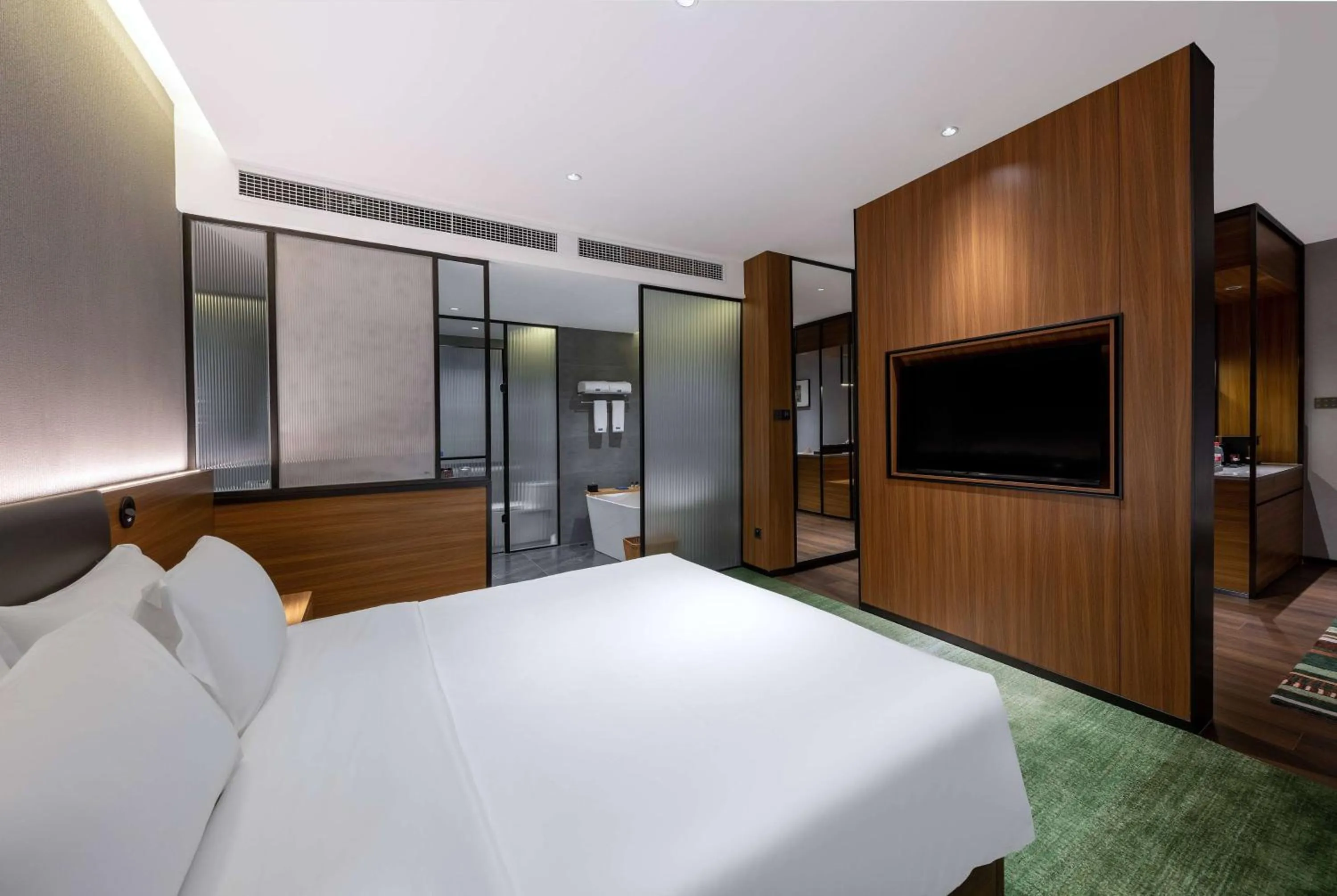 Photo of the whole room, Bed in TRYP By Wyndham Zizhou