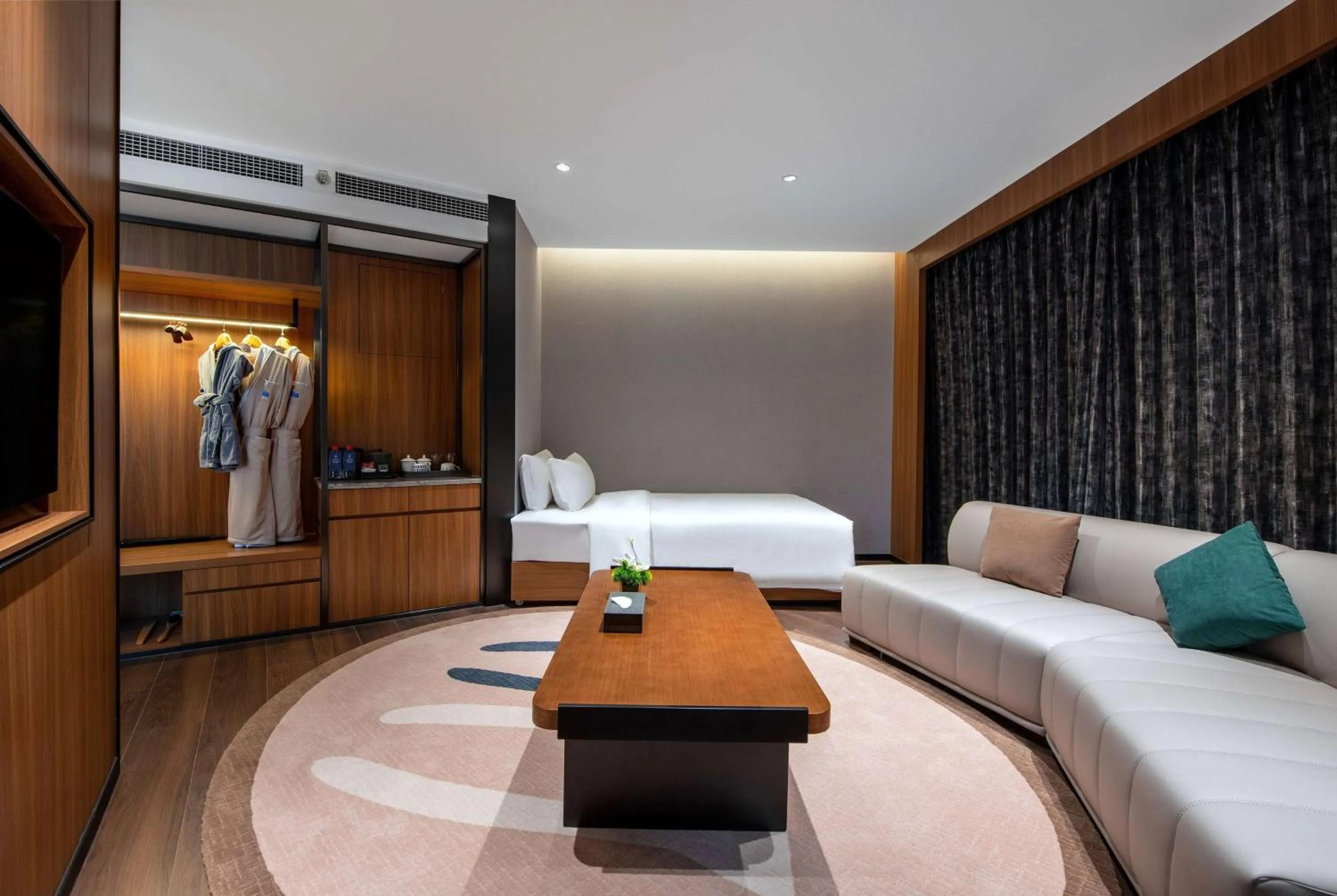 Photo of the whole room, Bed in TRYP By Wyndham Zizhou