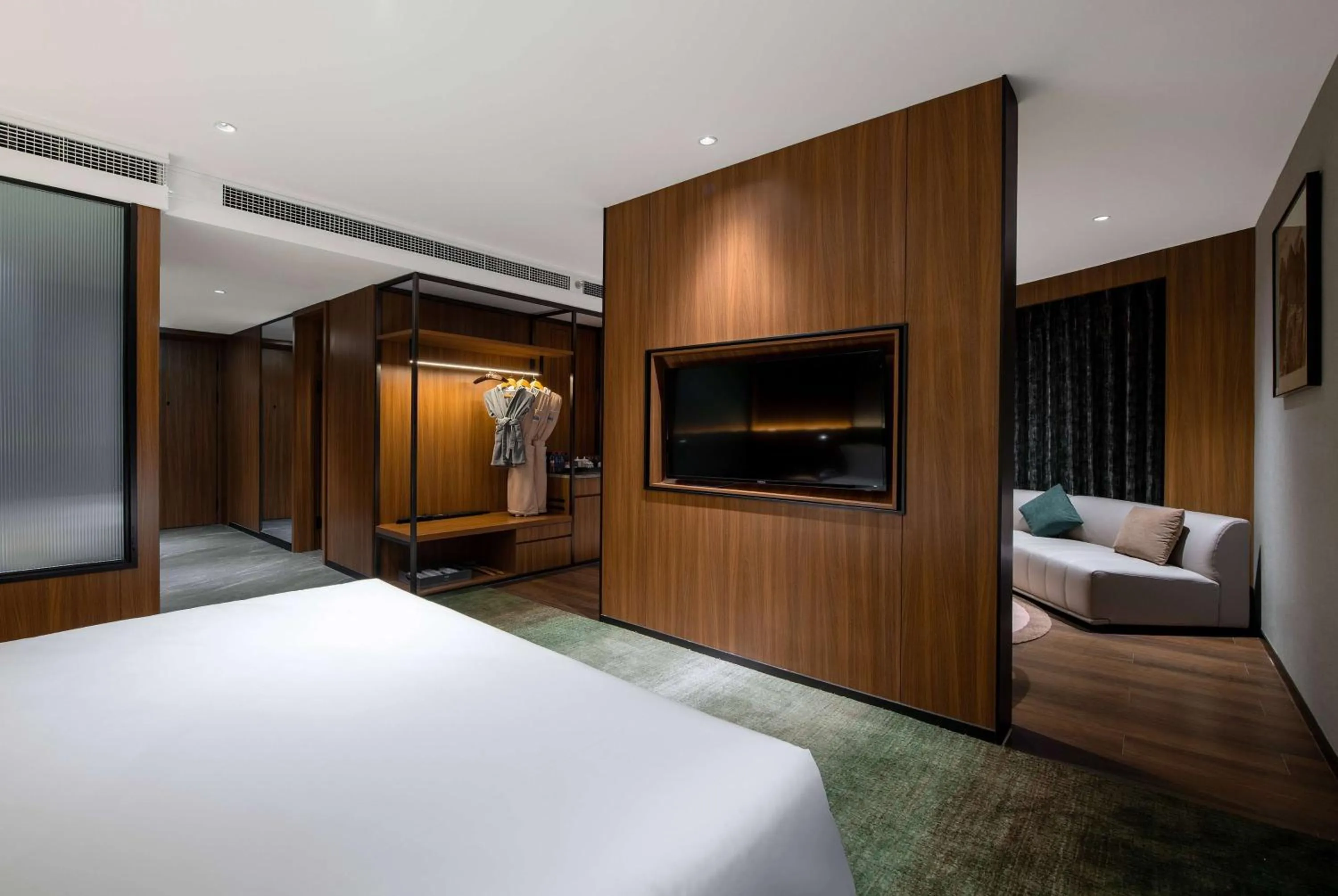 Photo of the whole room, Bed in TRYP By Wyndham Zizhou