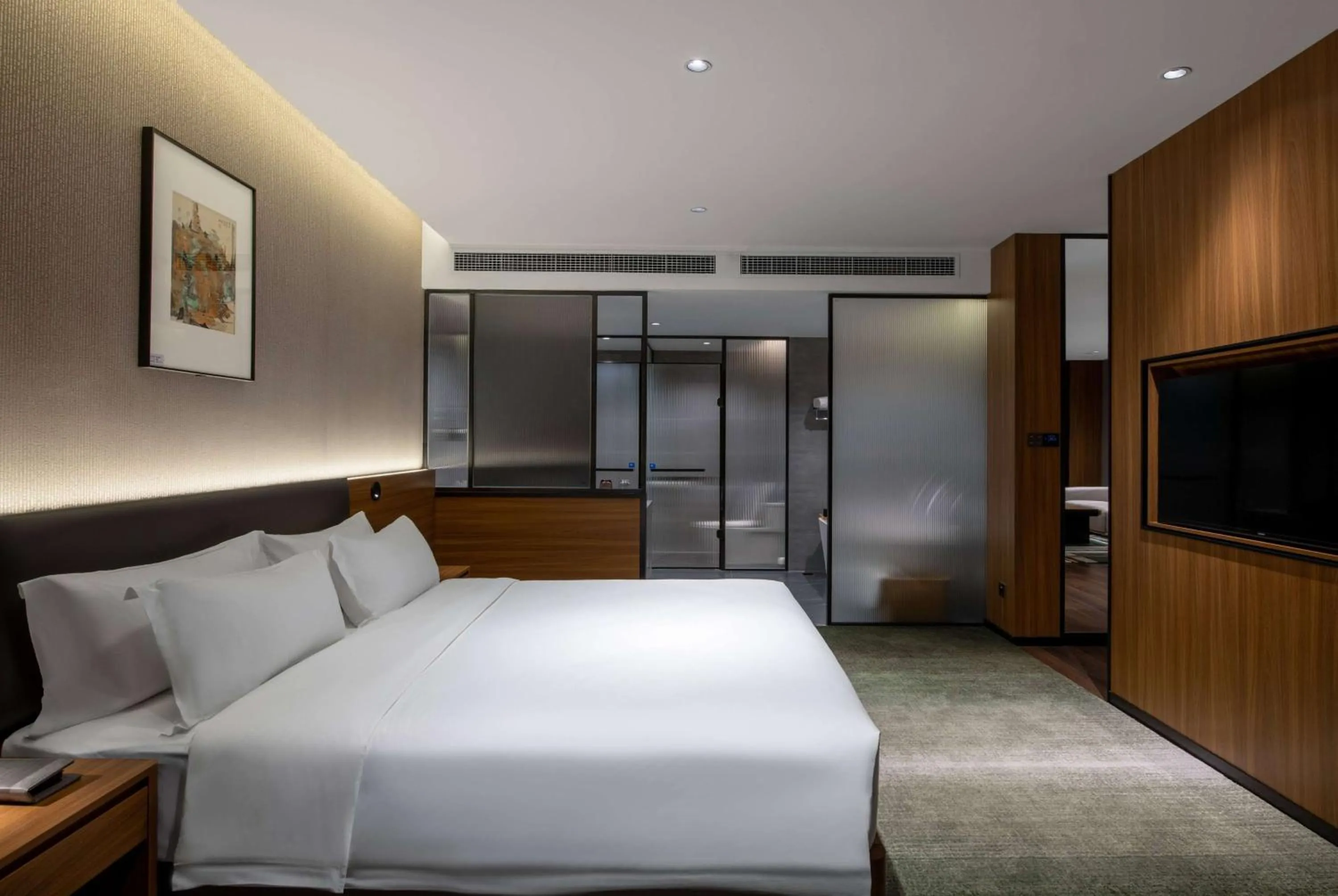 Photo of the whole room, Bed in TRYP By Wyndham Zizhou