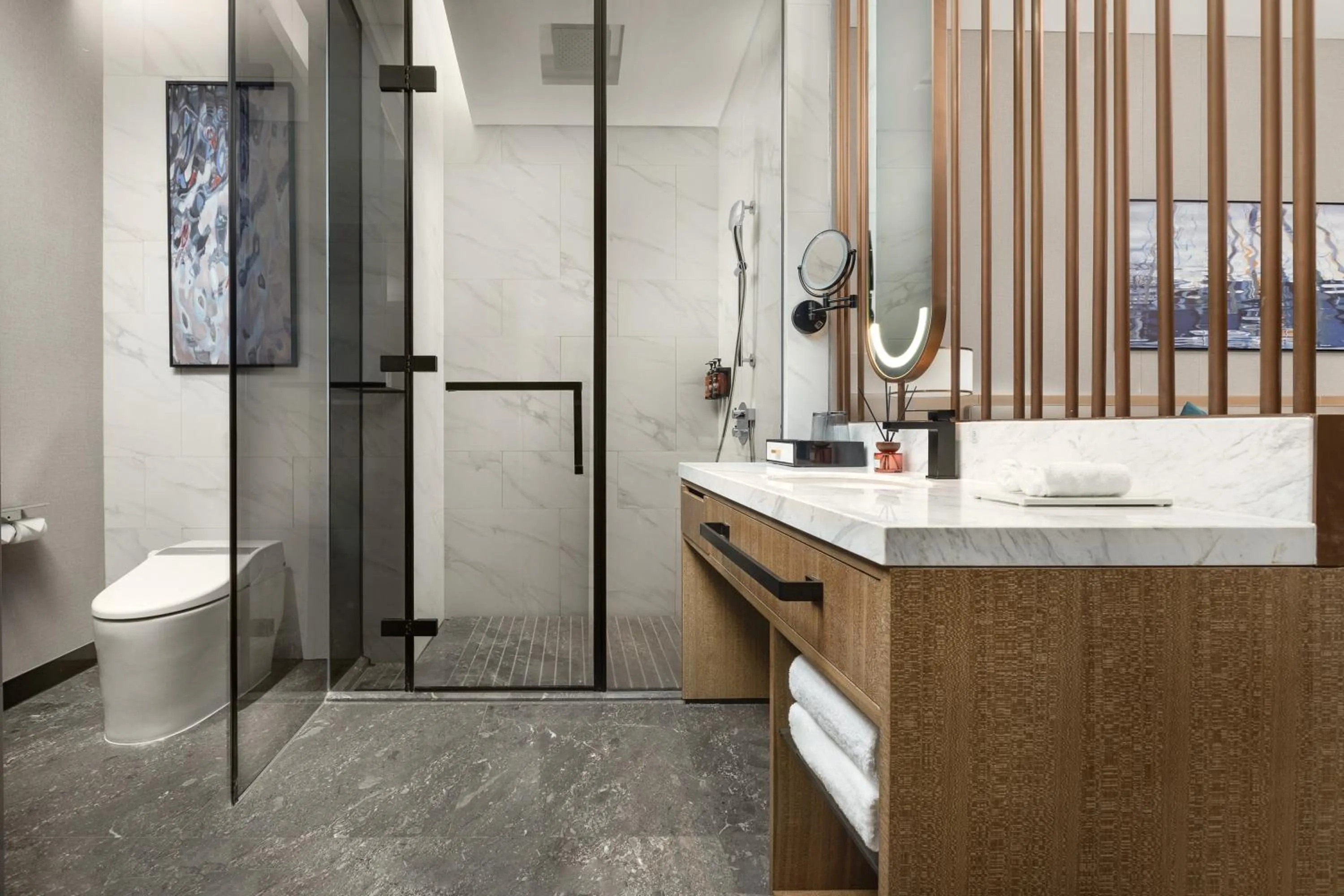 Toilet in Wyndham Garden Shenzhen Longhua