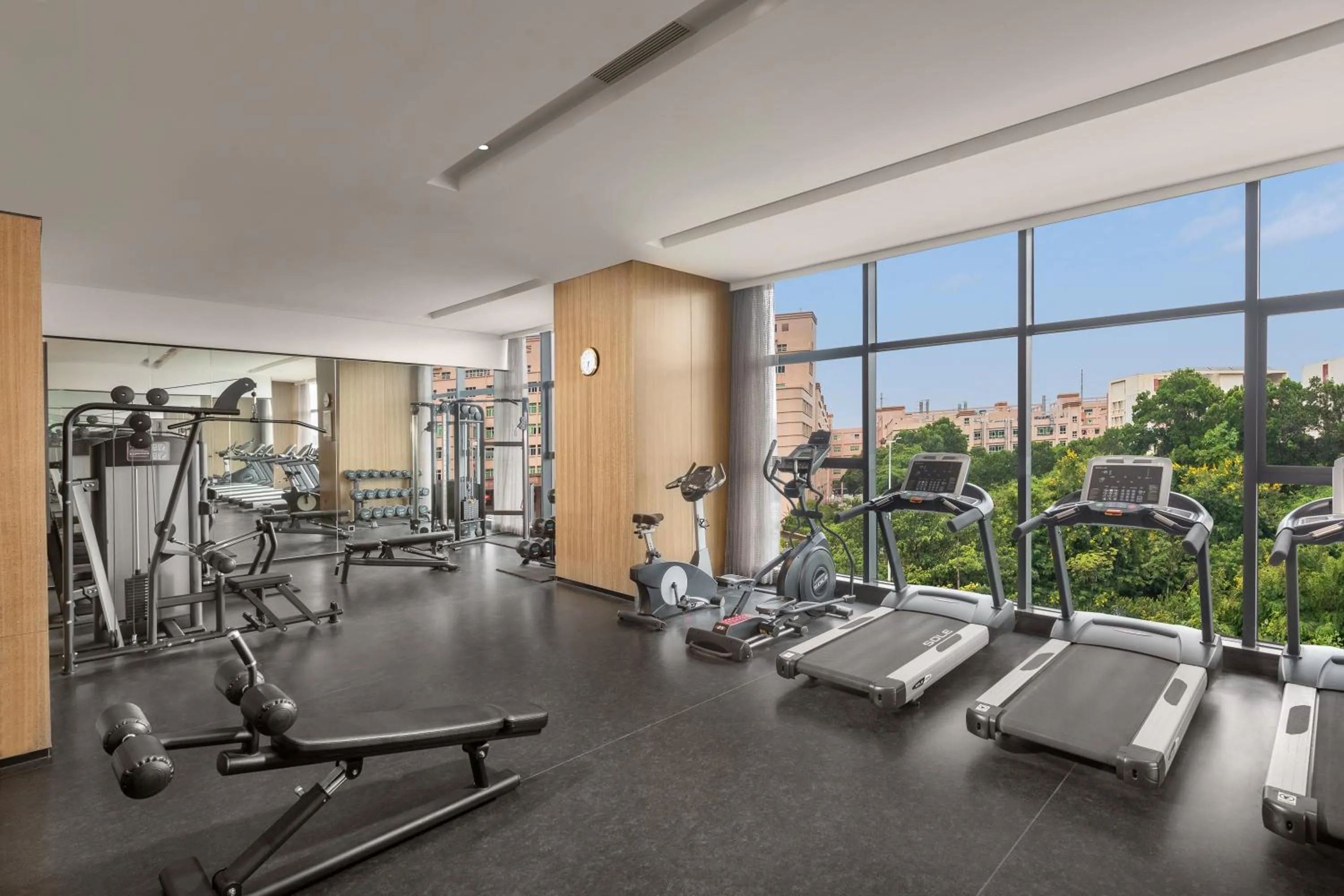 Fitness centre/facilities in Wyndham Garden Shenzhen Longhua