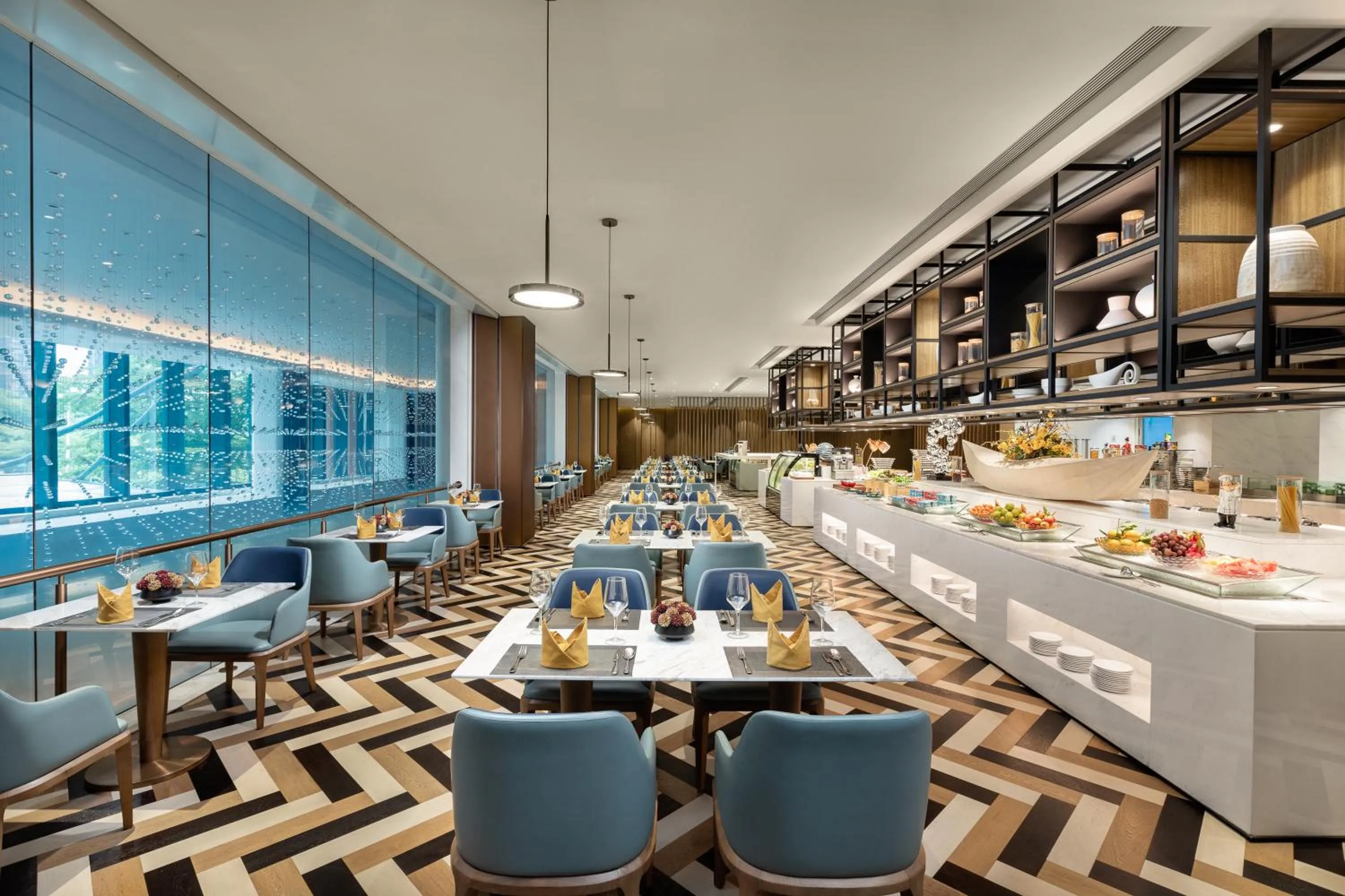 Restaurant/places to eat in Wyndham Garden Shenzhen Longhua