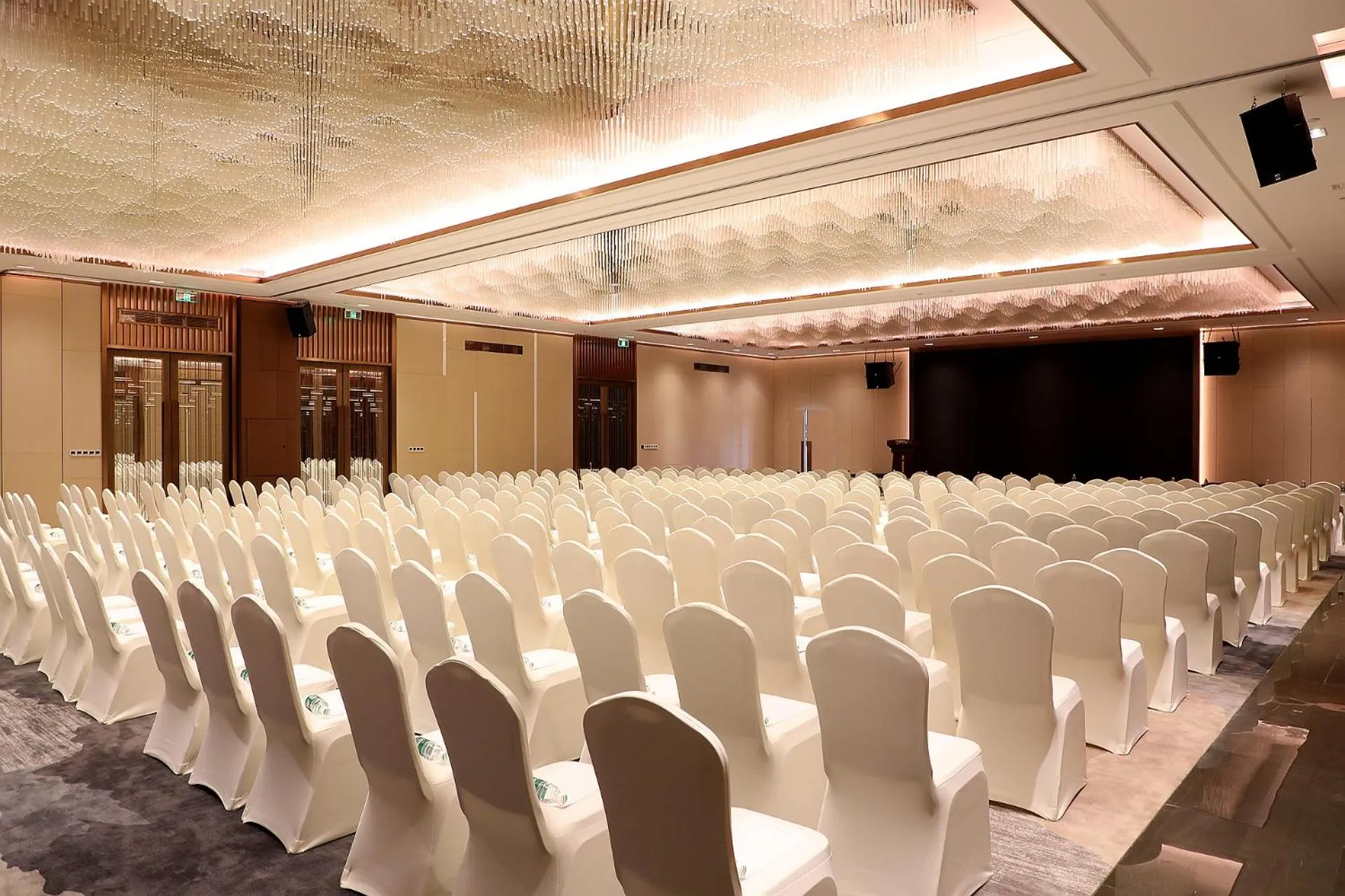 Meeting/conference room in Wyndham Garden Shenzhen Longhua