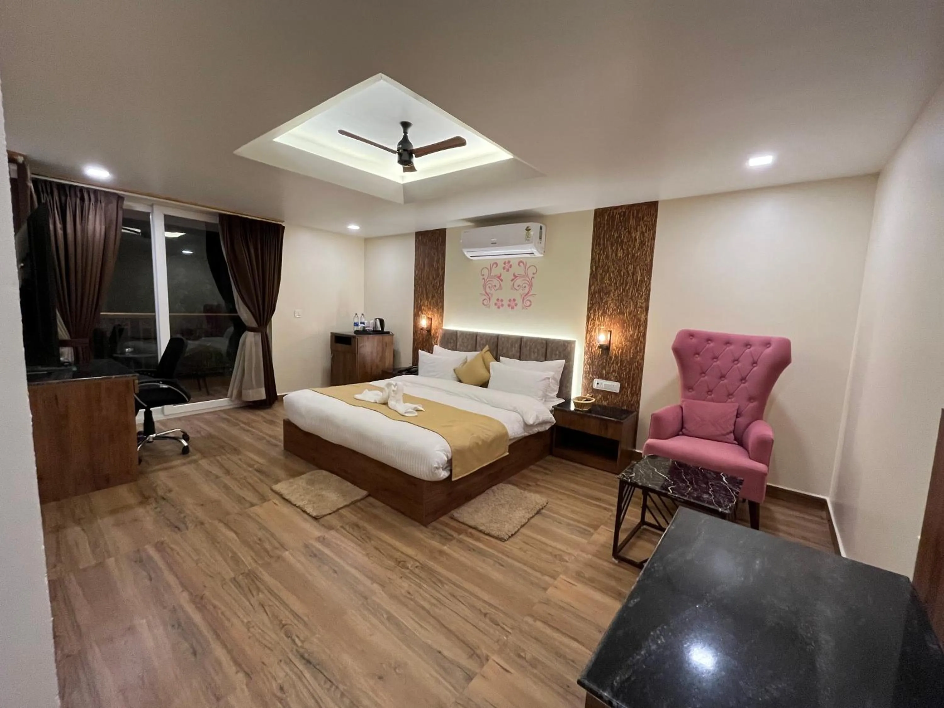 Bedroom, Bed in NIVEDAN HOTEL AND RESORT