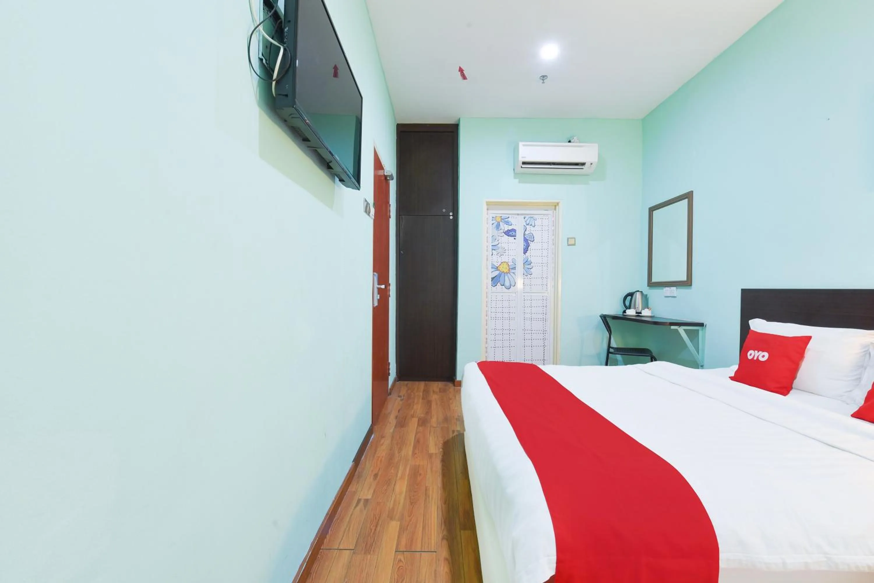 Bedroom, Bed in Hotel O G Home Hotel, Kota Bharu, Kelantan.