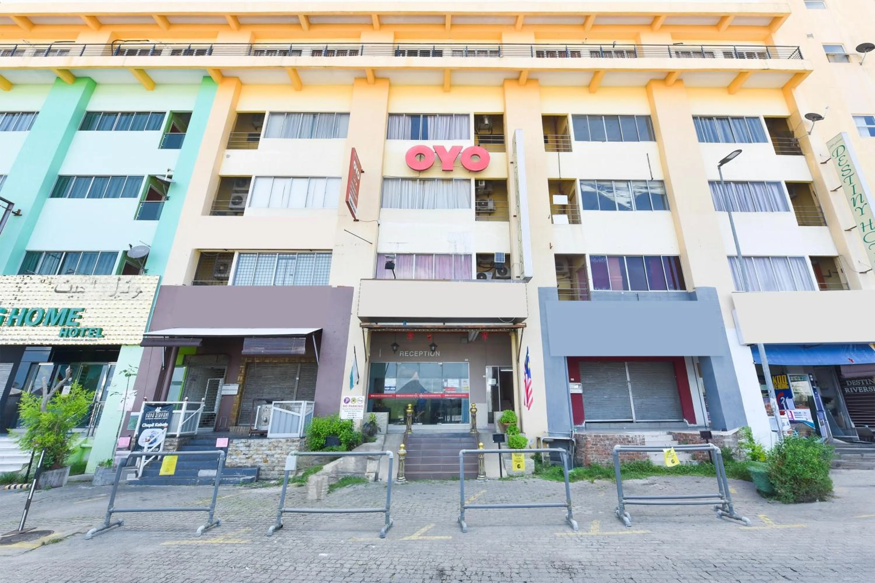 Facade/entrance in Hotel O G Home Hotel, Kota Bharu, Kelantan.