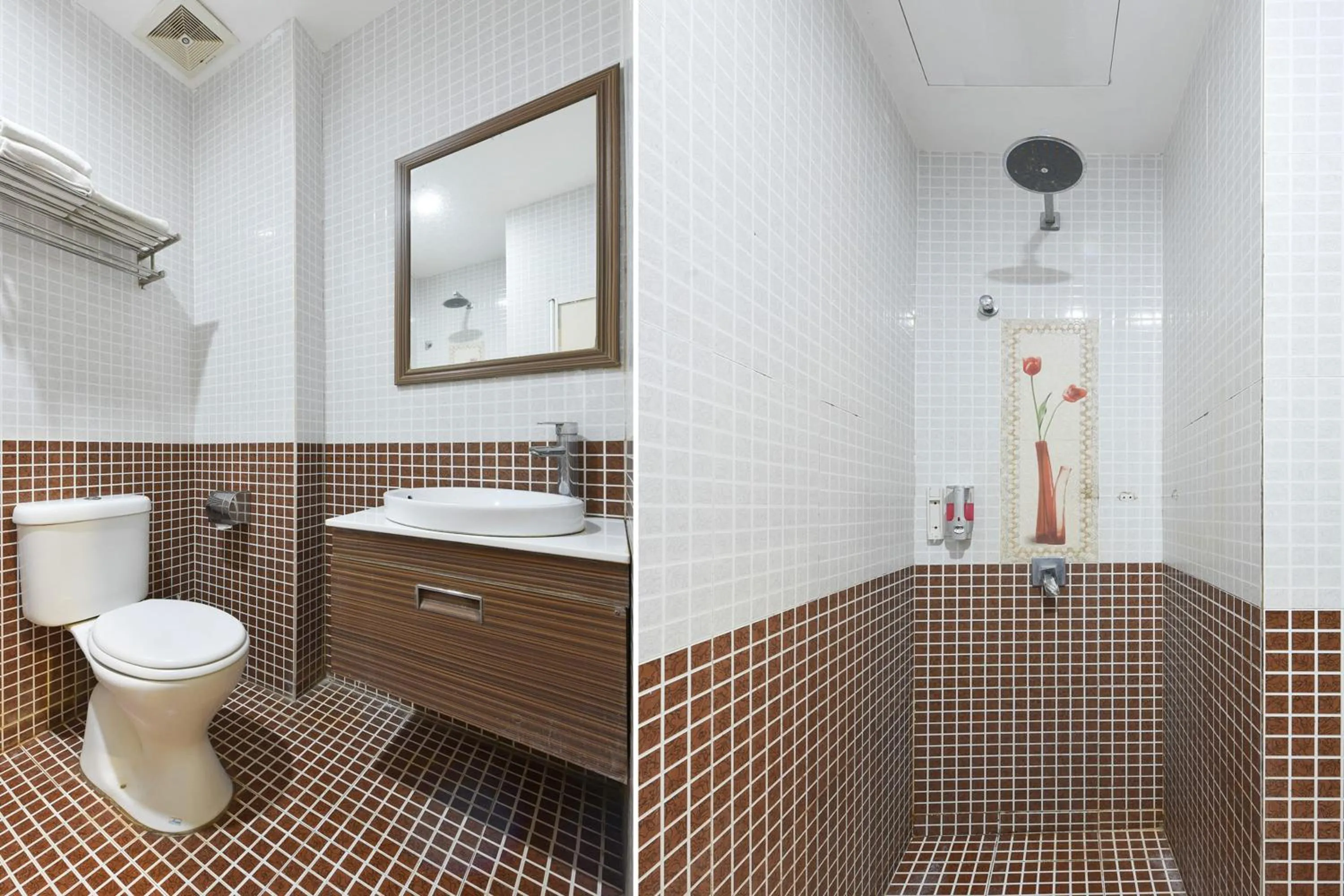 Bathroom in Hotel O G Home Hotel, Kota Bharu, Kelantan.