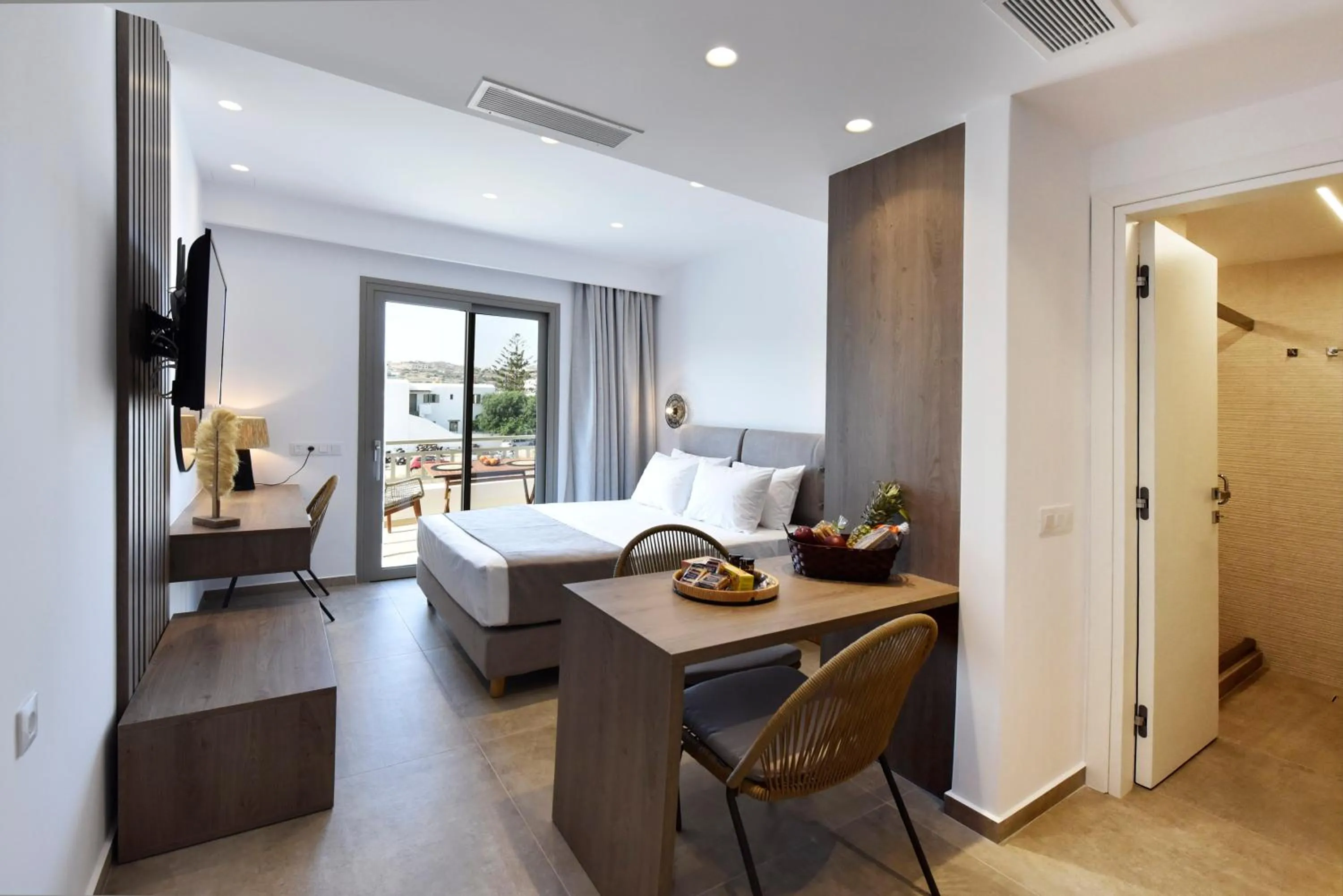 Bed in Anais Milos Suites